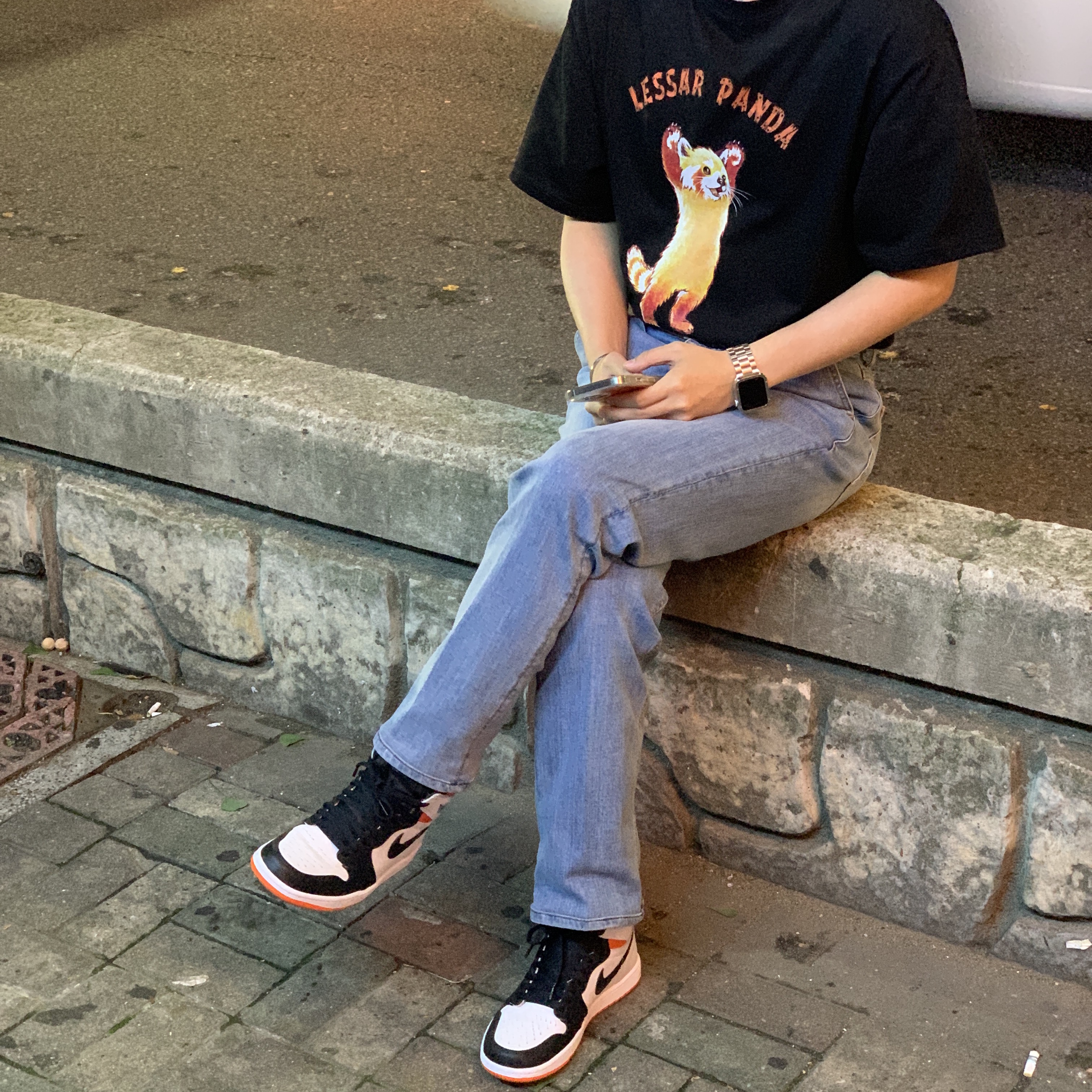 Jordan 1 Retro High OG Electro Orange 착용 스타일