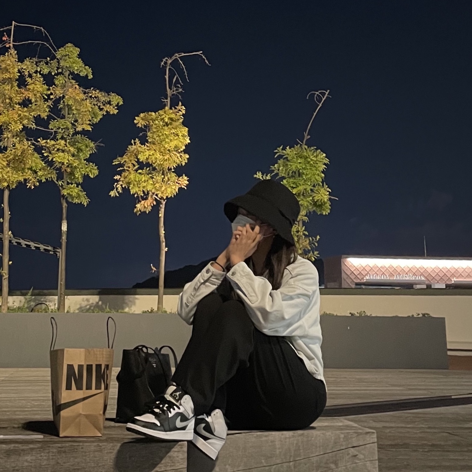 Jordan 1 Mid White Shadow 착용 스타일