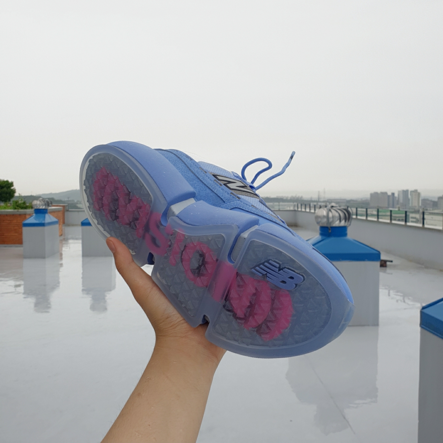 New Balance x Jaden Smith Vision Racer Wavy Baby Blue 착용 스타일 - 1
