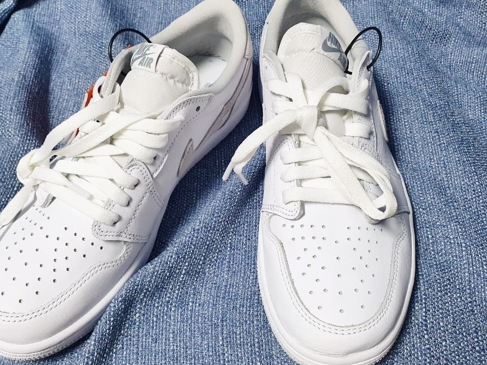 Jordan 1 Low OG Neutral Grey, (W) Jordan 1 Low OG Neutral Grey 착용 스타일 - 1