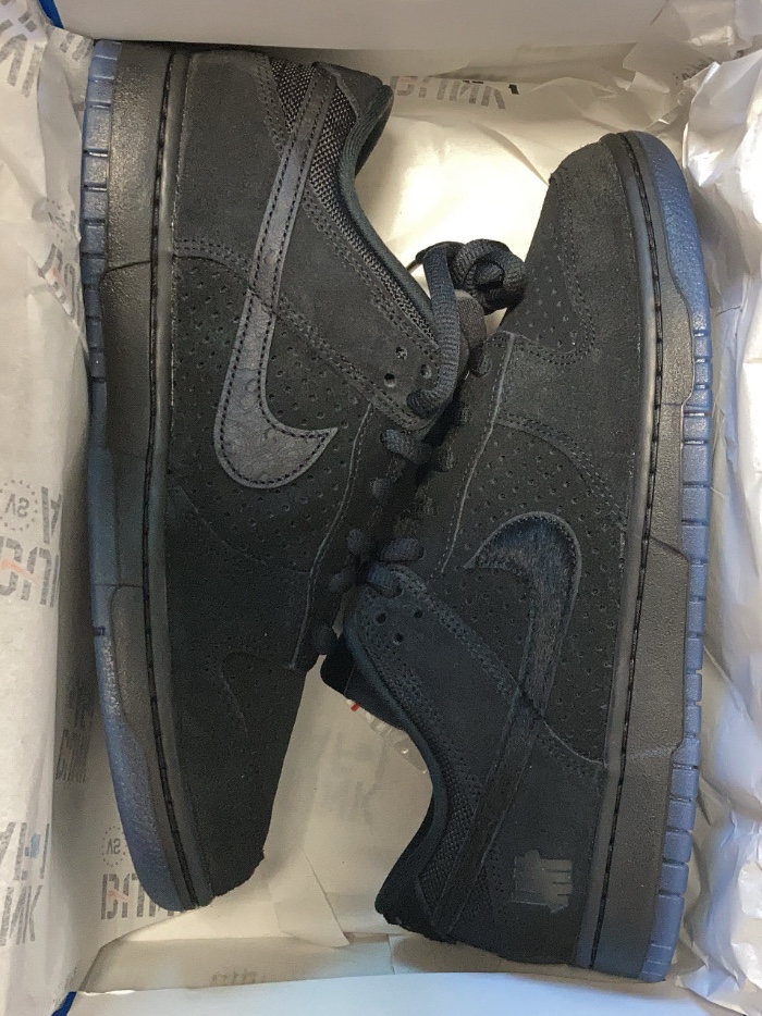 Nike x Undefeated Dunk Low SP 5 On It Black 착용 스타일