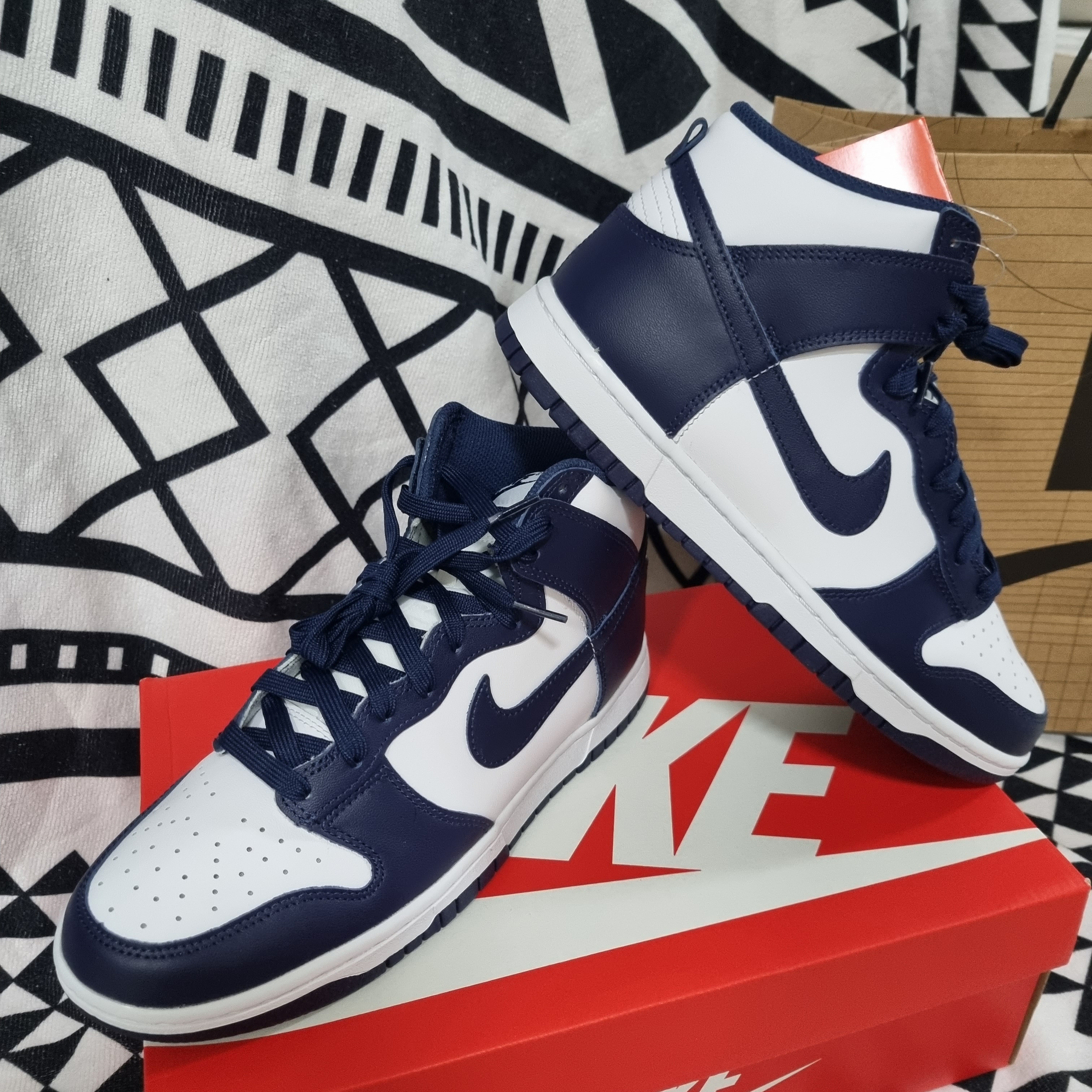 Nike Dunk High Retro Championship Navy 착용 스타일 - 3