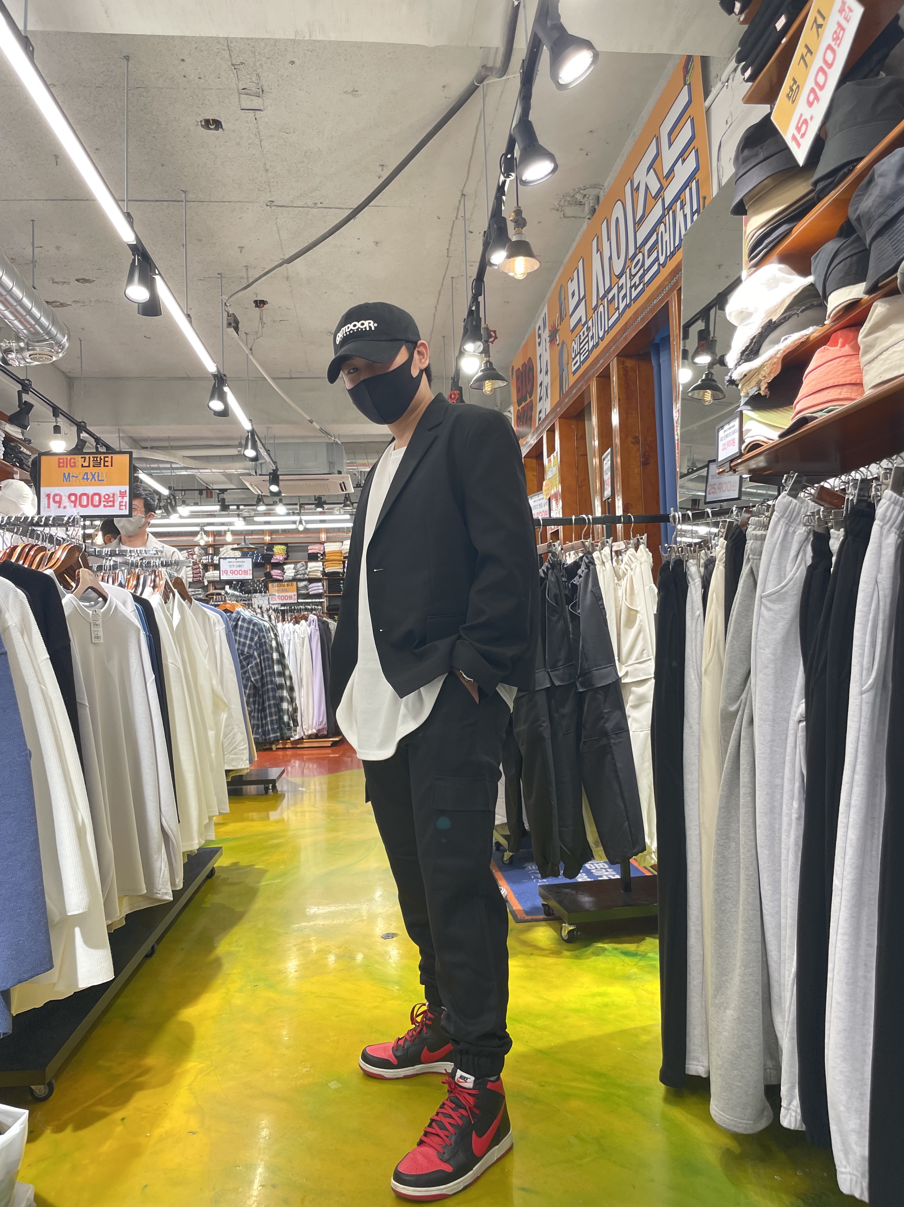 Nike Dunk High Sports Red 착용 스타일 - 1