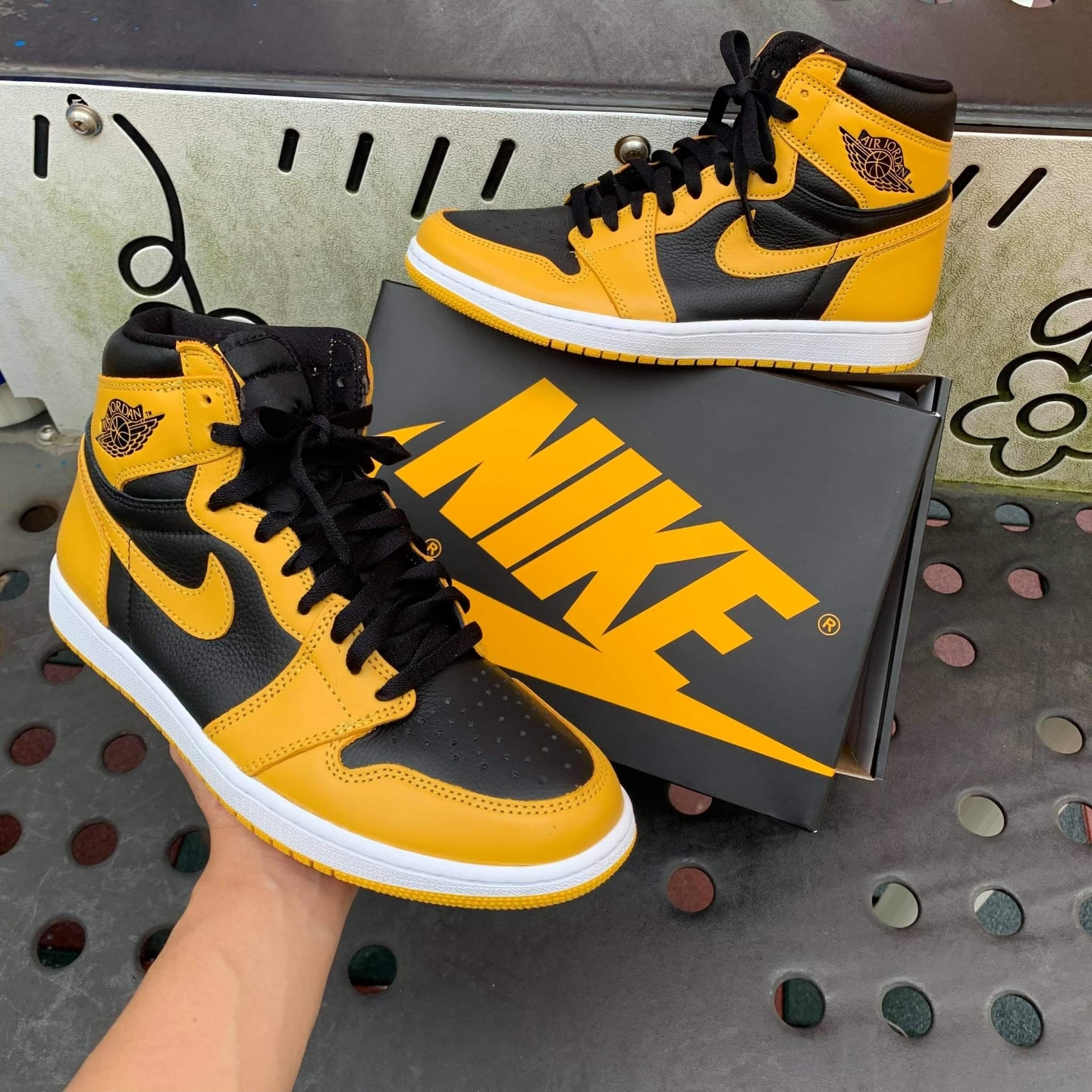 Jordan 1 Retro High OG Pollen, (GS) Jordan 1 Retro High OG Pollen 착용 스타일 - 2