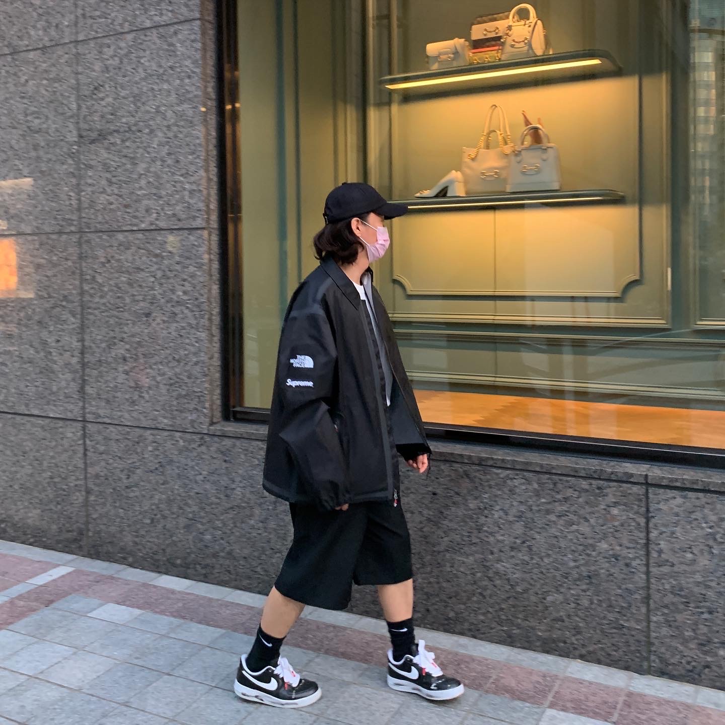 Supreme x The North Face Summit Series Outer Tape Seam Coaches Jacket Black - 21SS, Nike x Peaceminusone Air Force 1 Low Para-Noise 착용 스타일 - 4