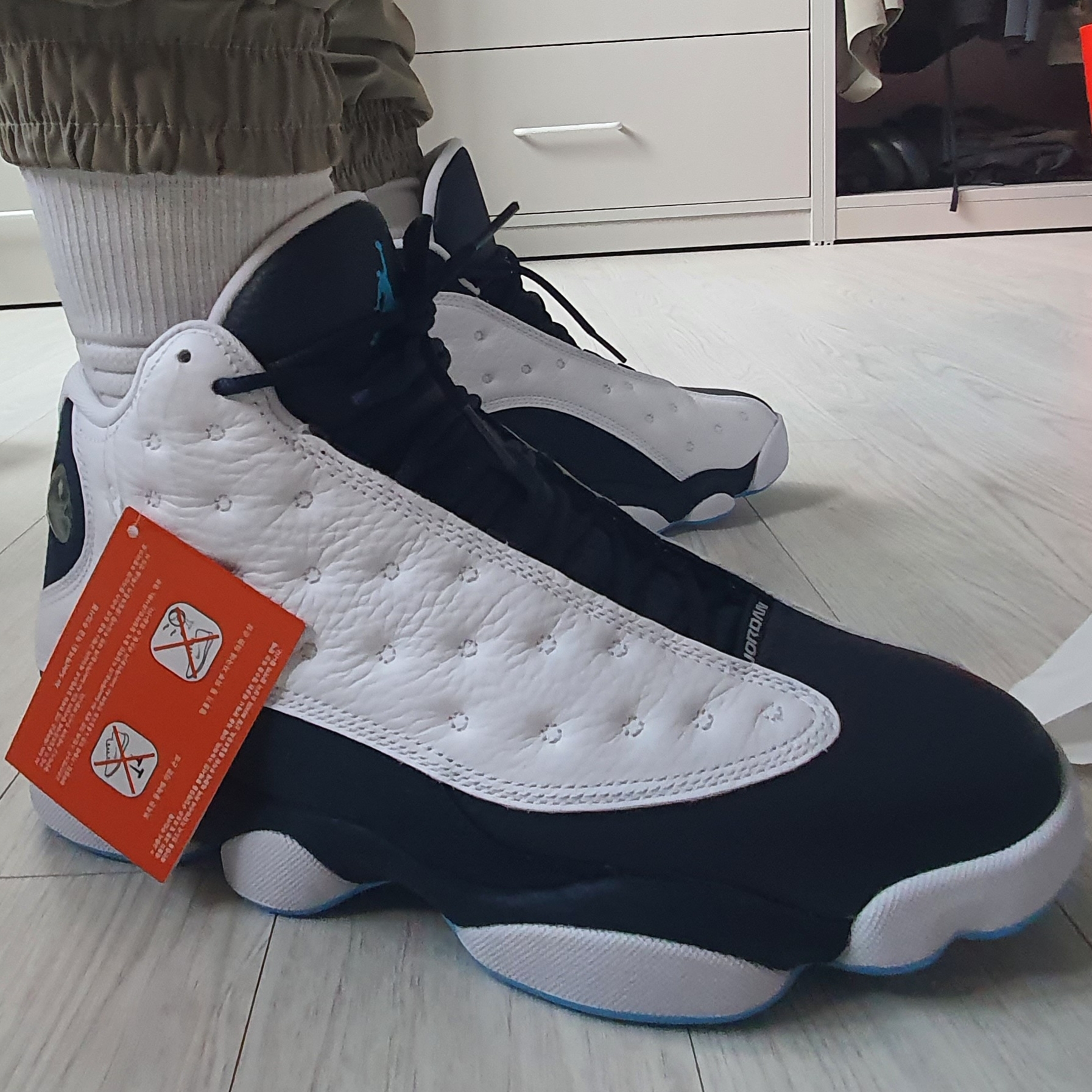 Jordan 13 Retro Obsidian 착용 스타일