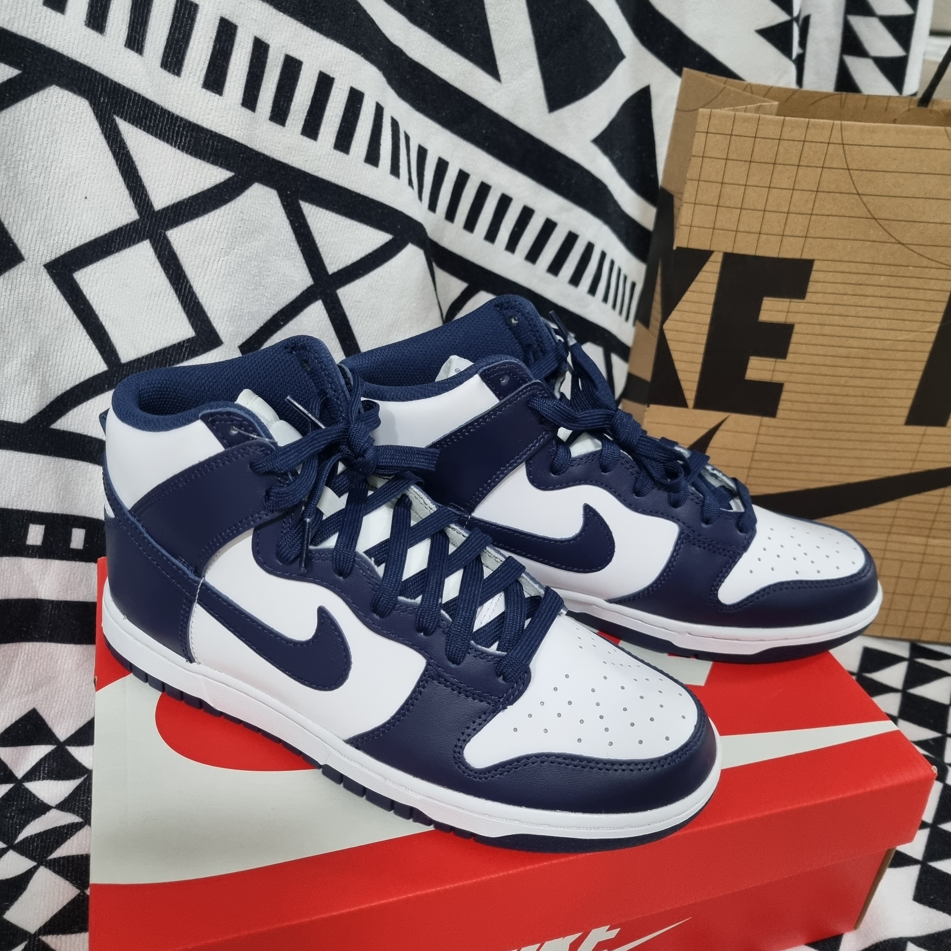 Nike Dunk High Retro Championship Navy 착용 스타일 - 1