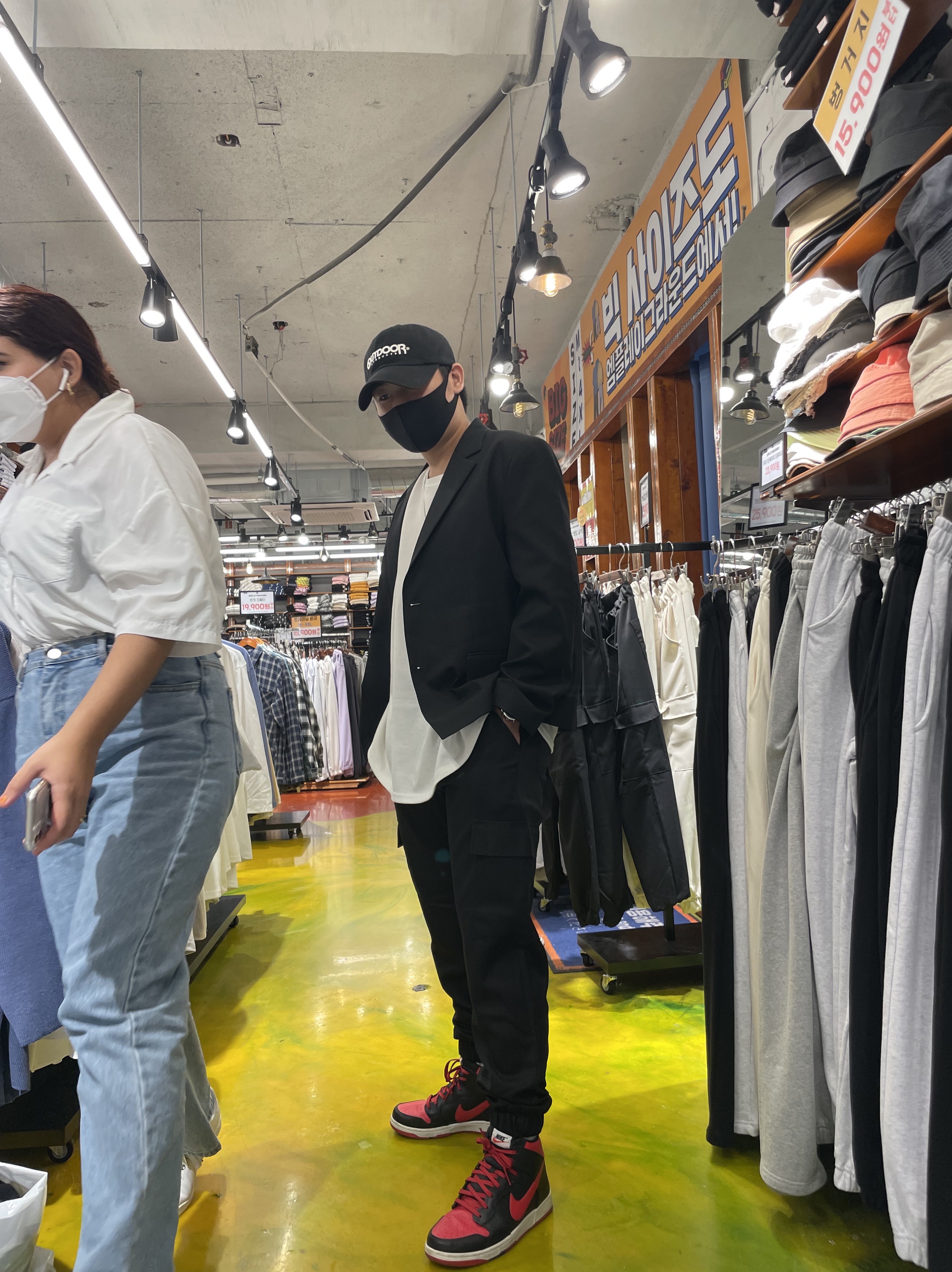 Nike Dunk High Sports Red 착용 스타일 - 2