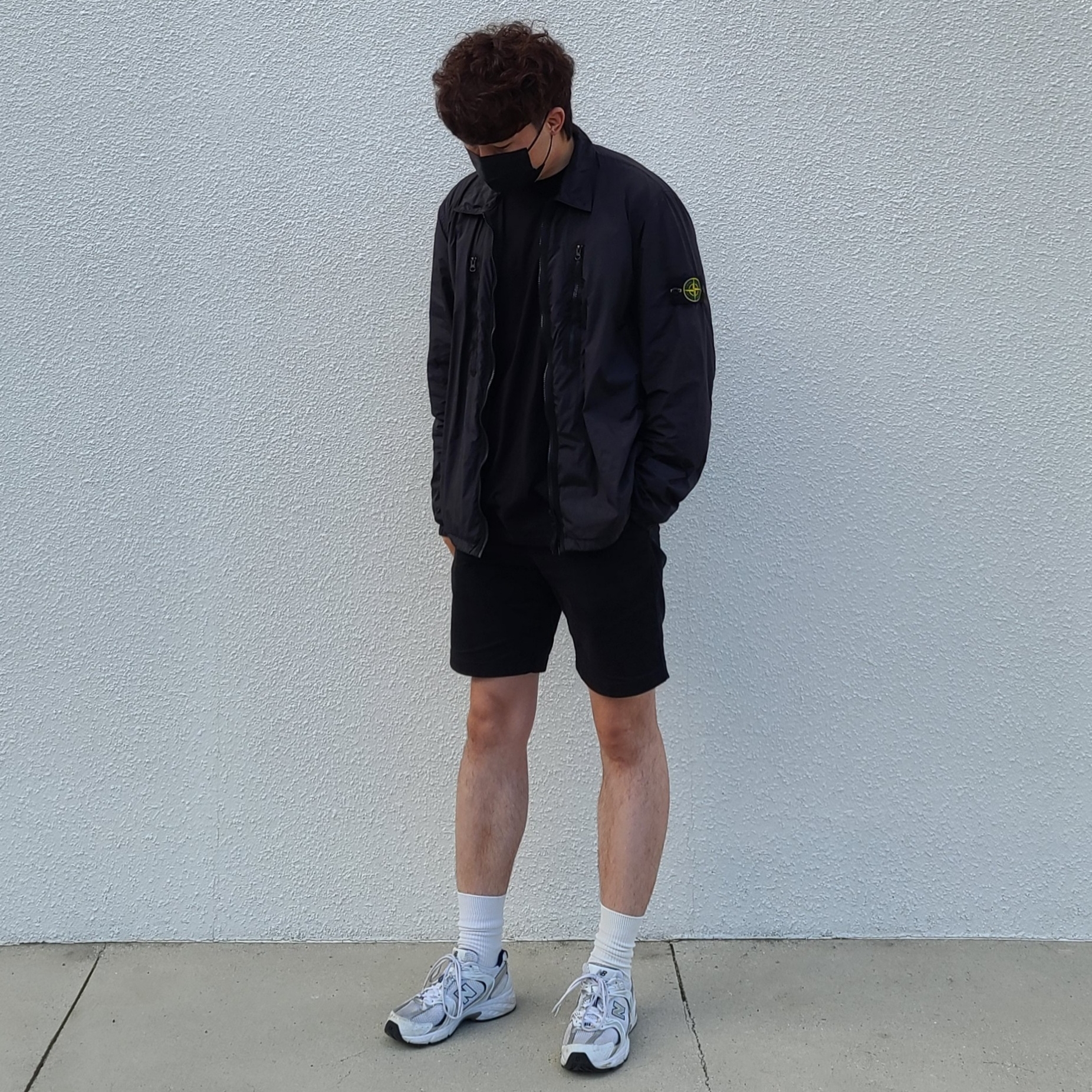 New Balance 530 White, Stone Island 10523 Garment Dyed Crinkle Reps Overshirt Black - 21FW 착용 스타일