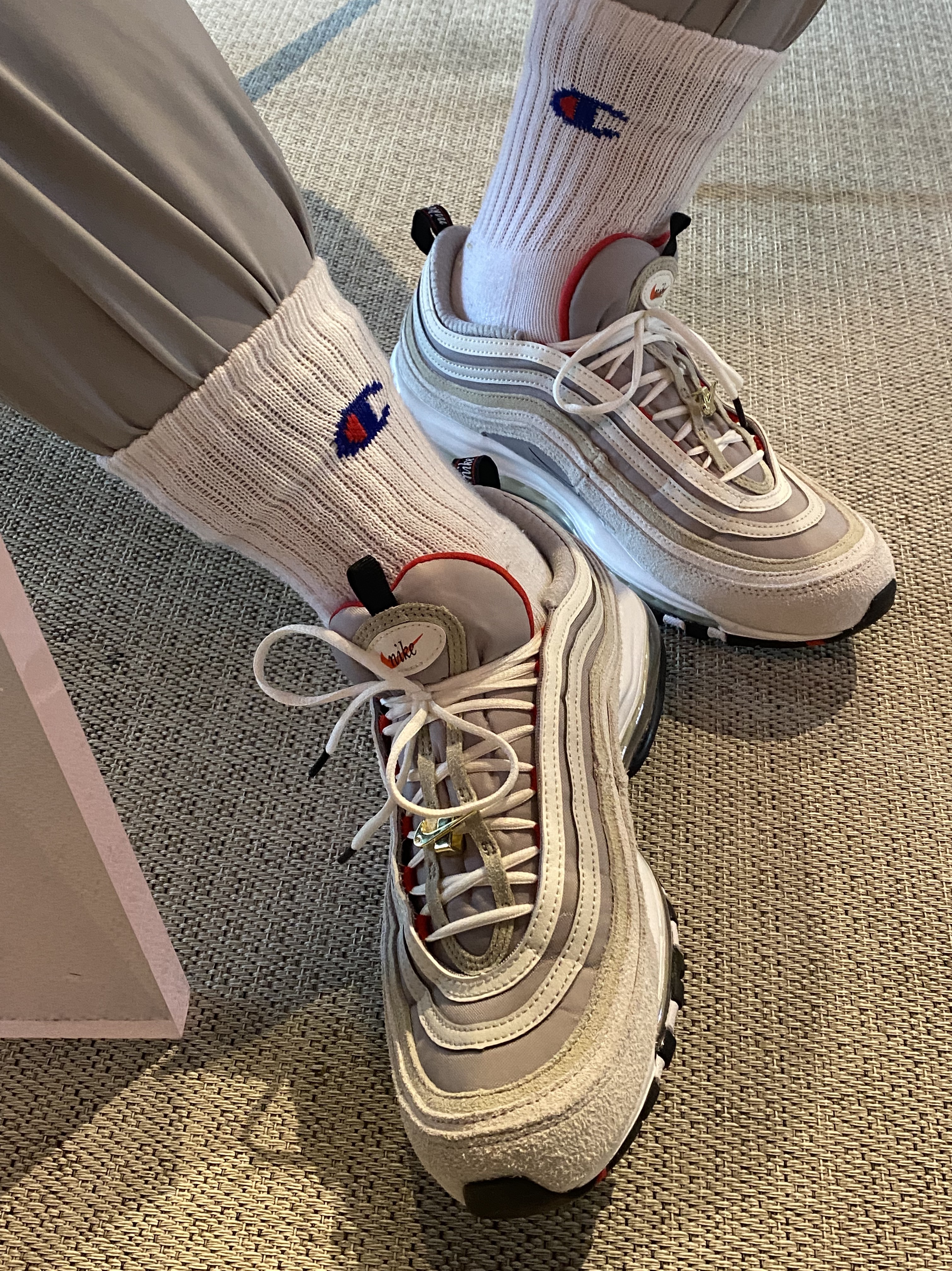 Nike Air Max 97 SE First Use Sail 착용 스타일