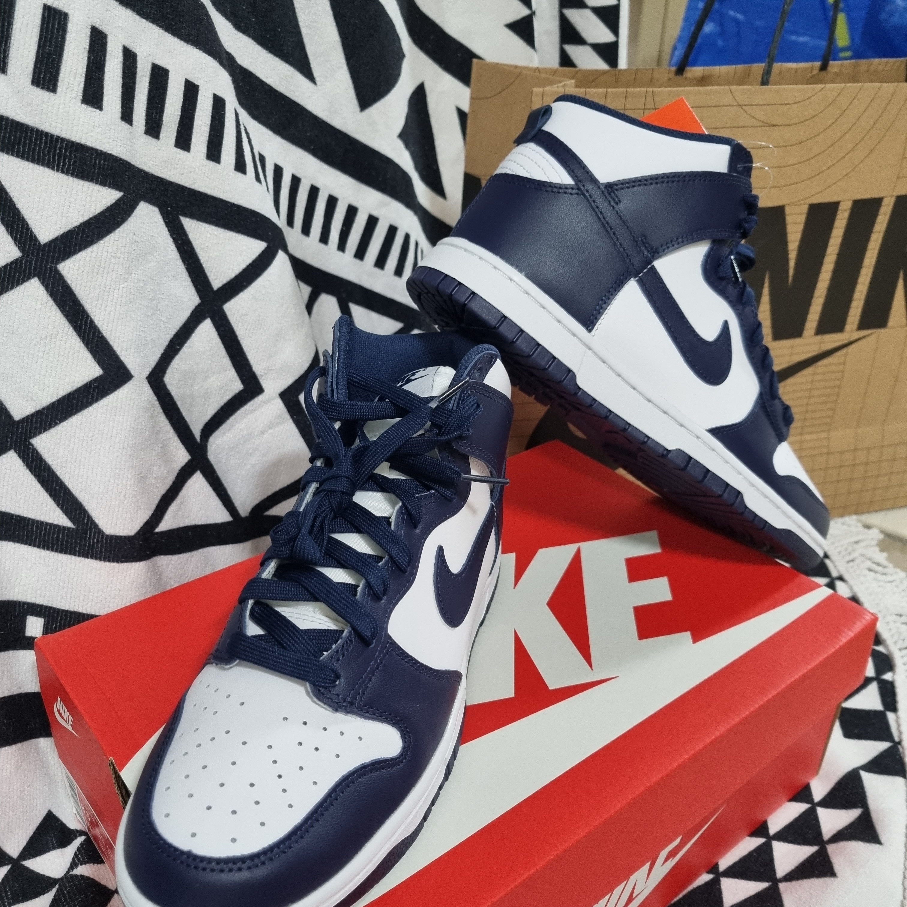 Nike Dunk High Retro Championship Navy 착용 스타일 - 4