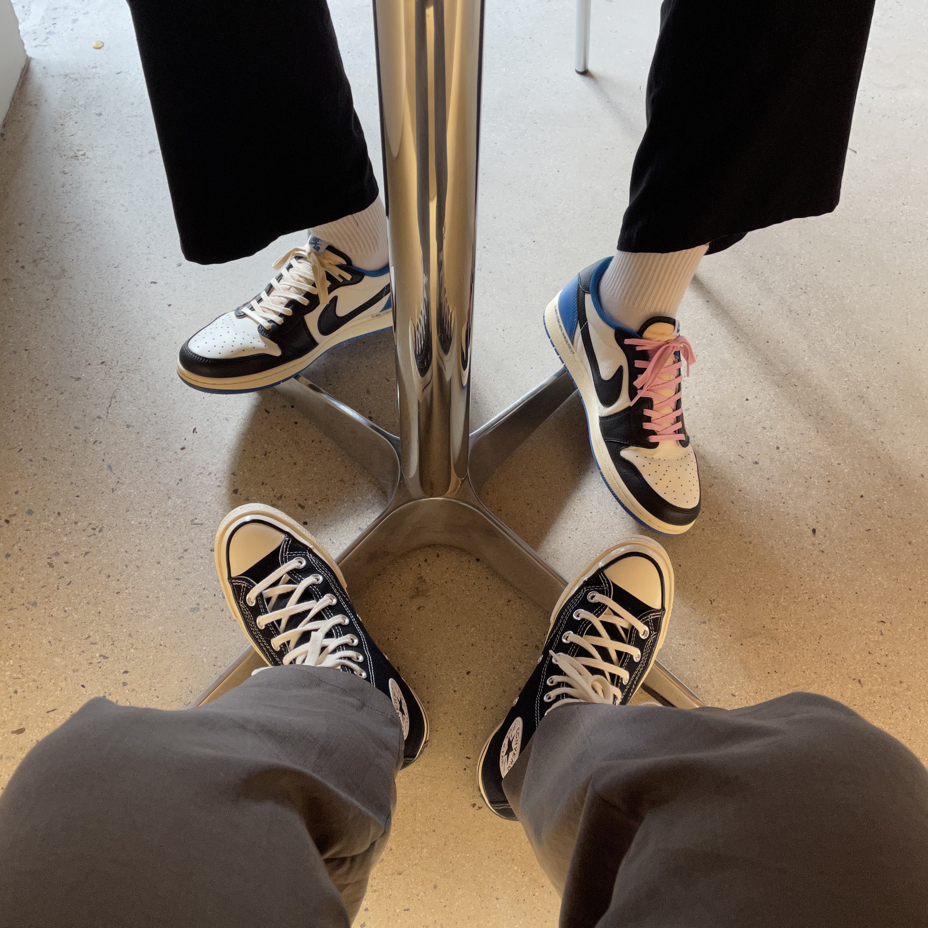 Jordan 1 x Travis Scott x Fragment Retro Low OG SP Military Blue 착용 스타일