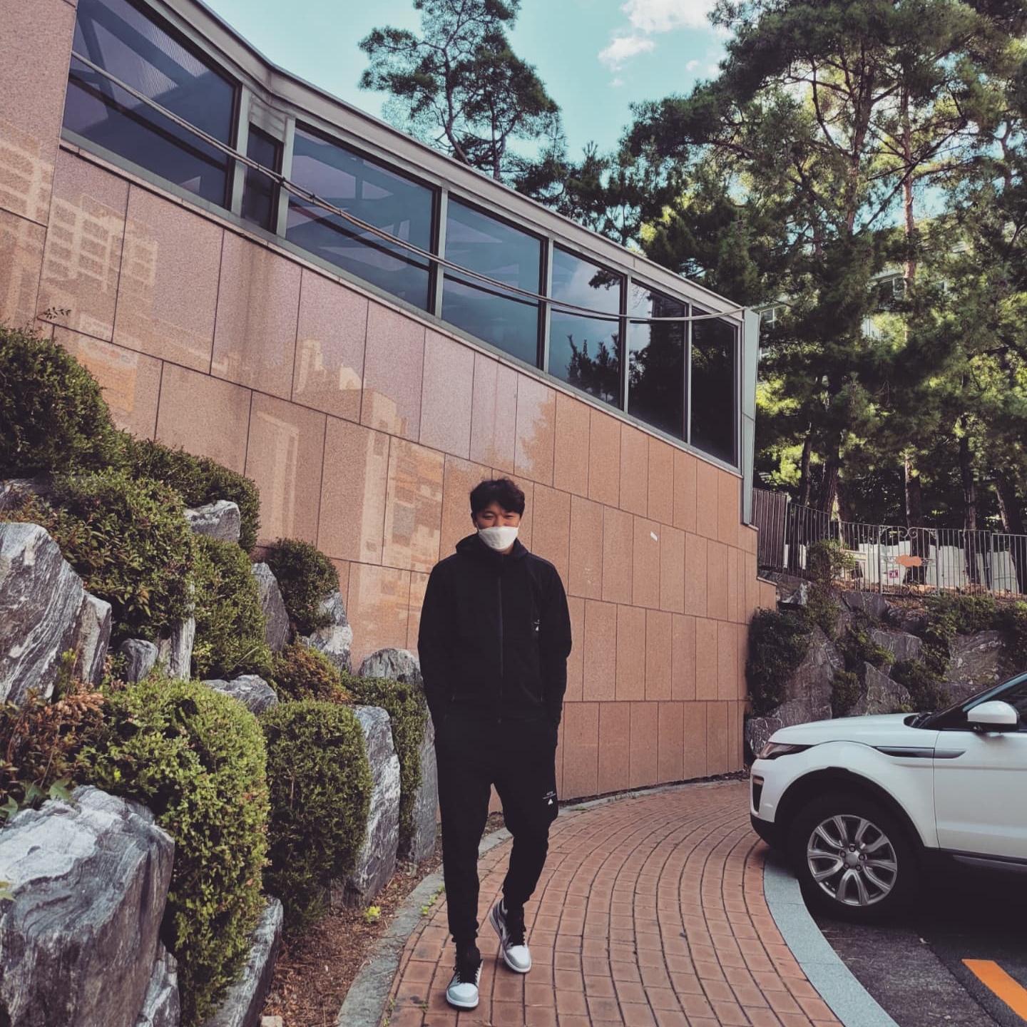 Jordan 1 Low Light Smoke Grey 착용 스타일 - 3