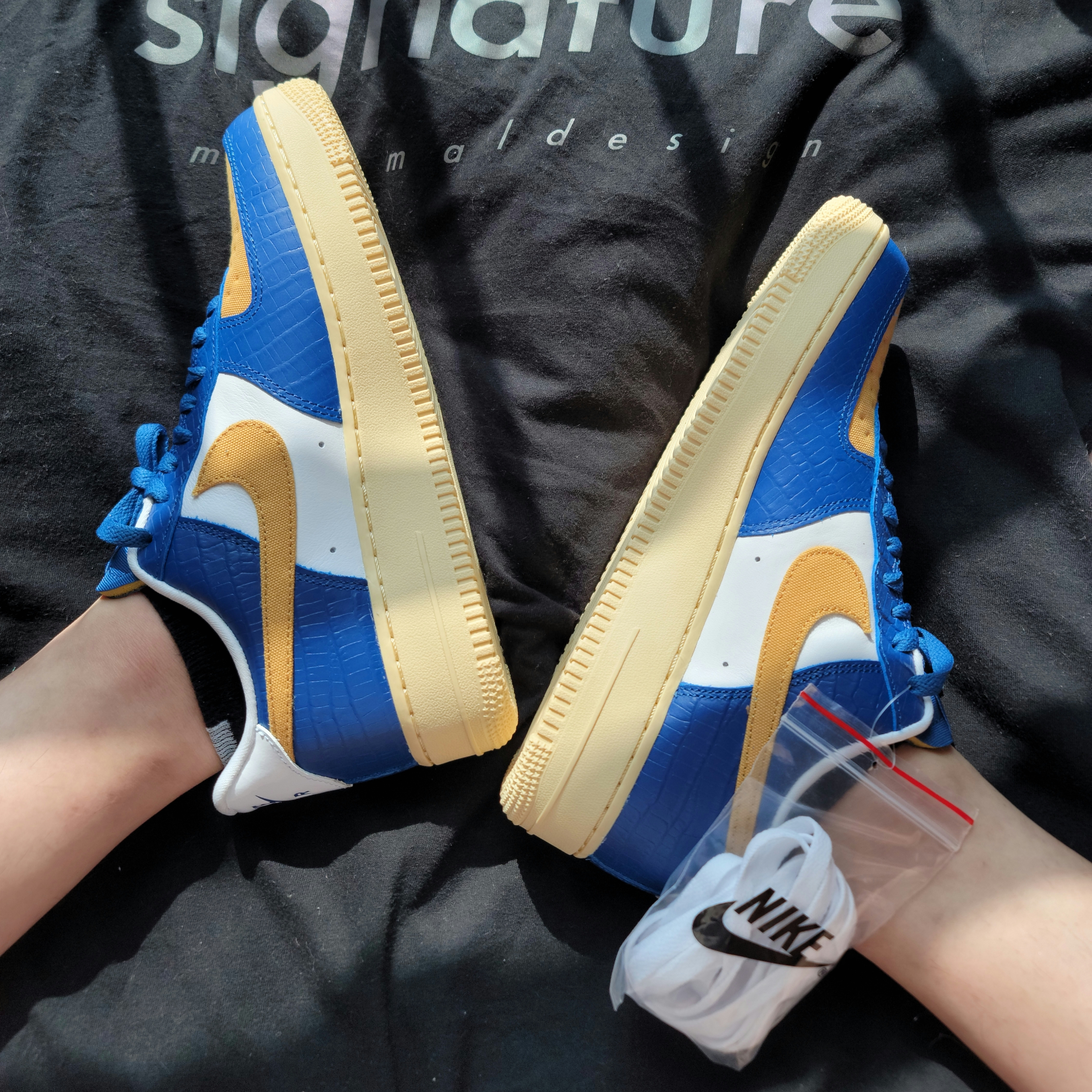 Nike x Undefeated Air Force 1 Low SP 5 On It Court Blue 착용 스타일