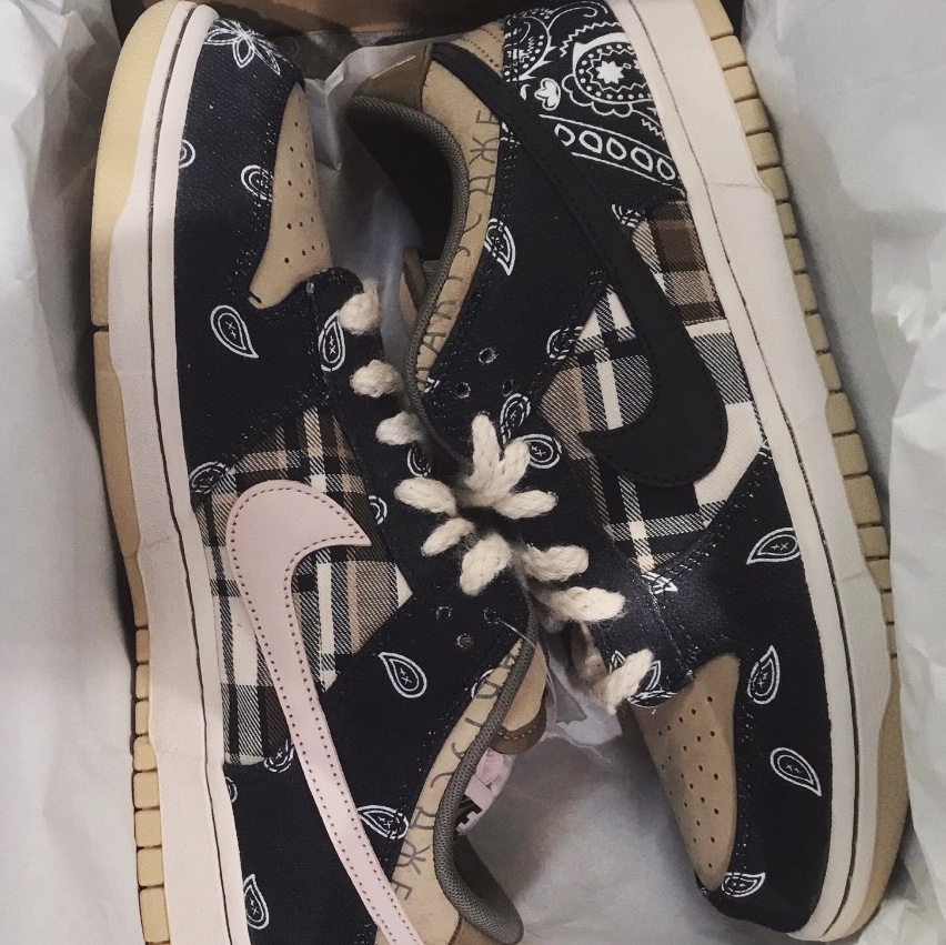 Nike x Travis Scott SB Dunk Low 착용 스타일
