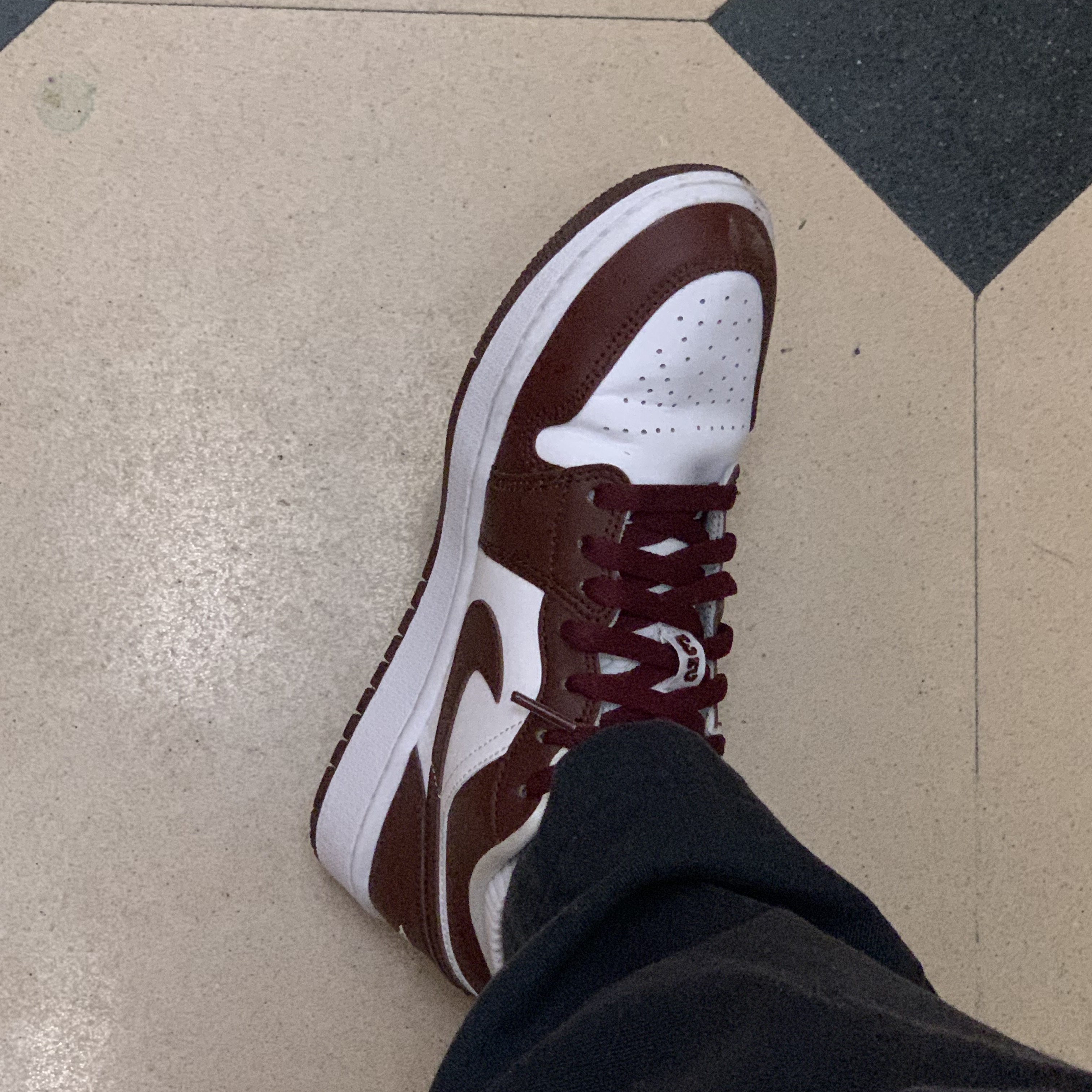 (W) Jordan 1 Low Bronze Eclipse 착용 스타일