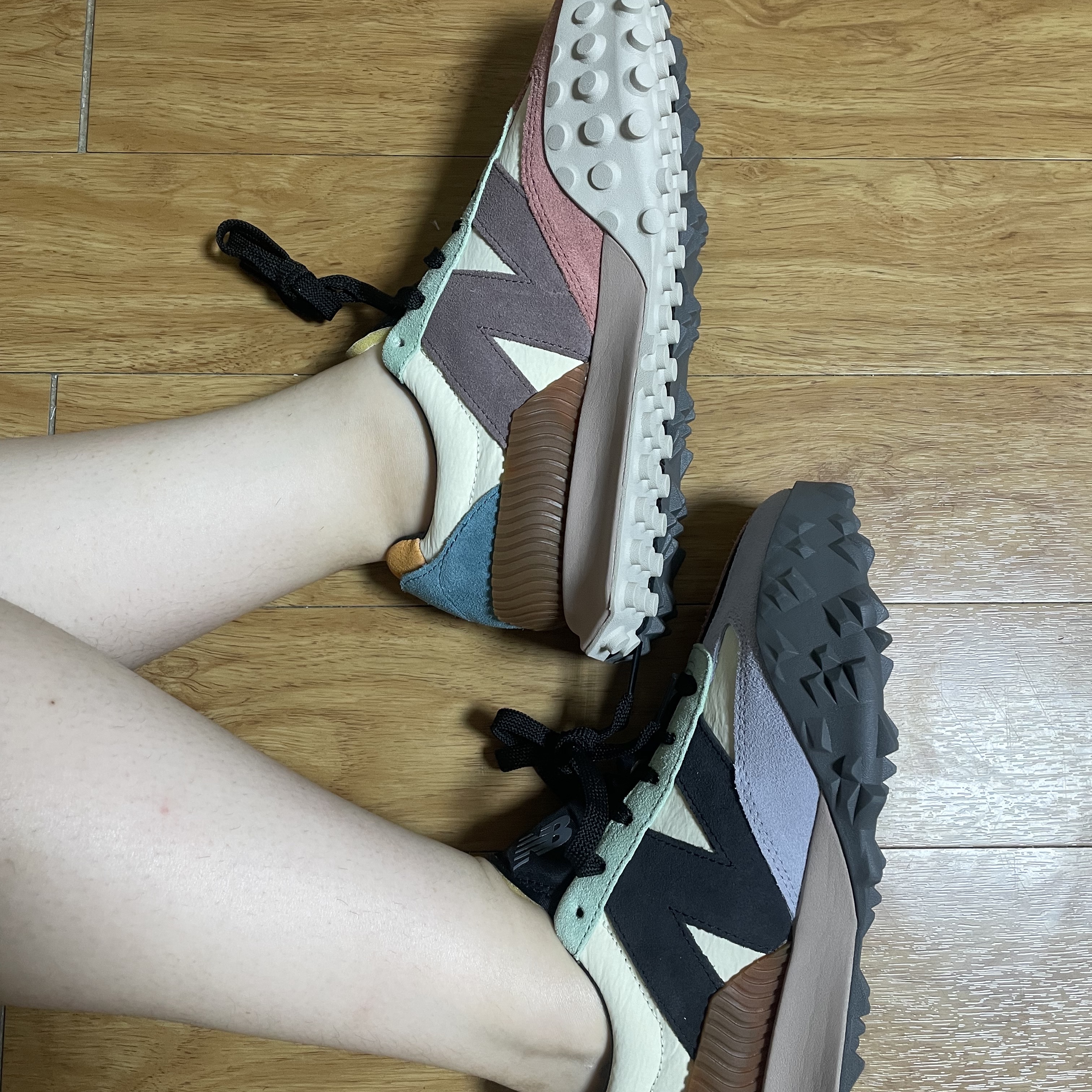 New Balance XC-72 Multi-Color 착용 스타일