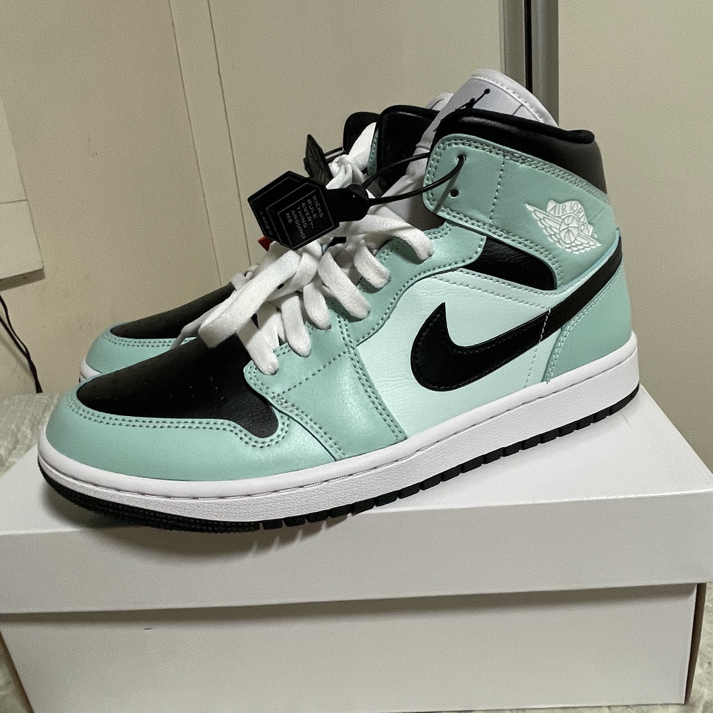 (W) Jordan 1 Mid Teal Tint 착용 스타일 - 2