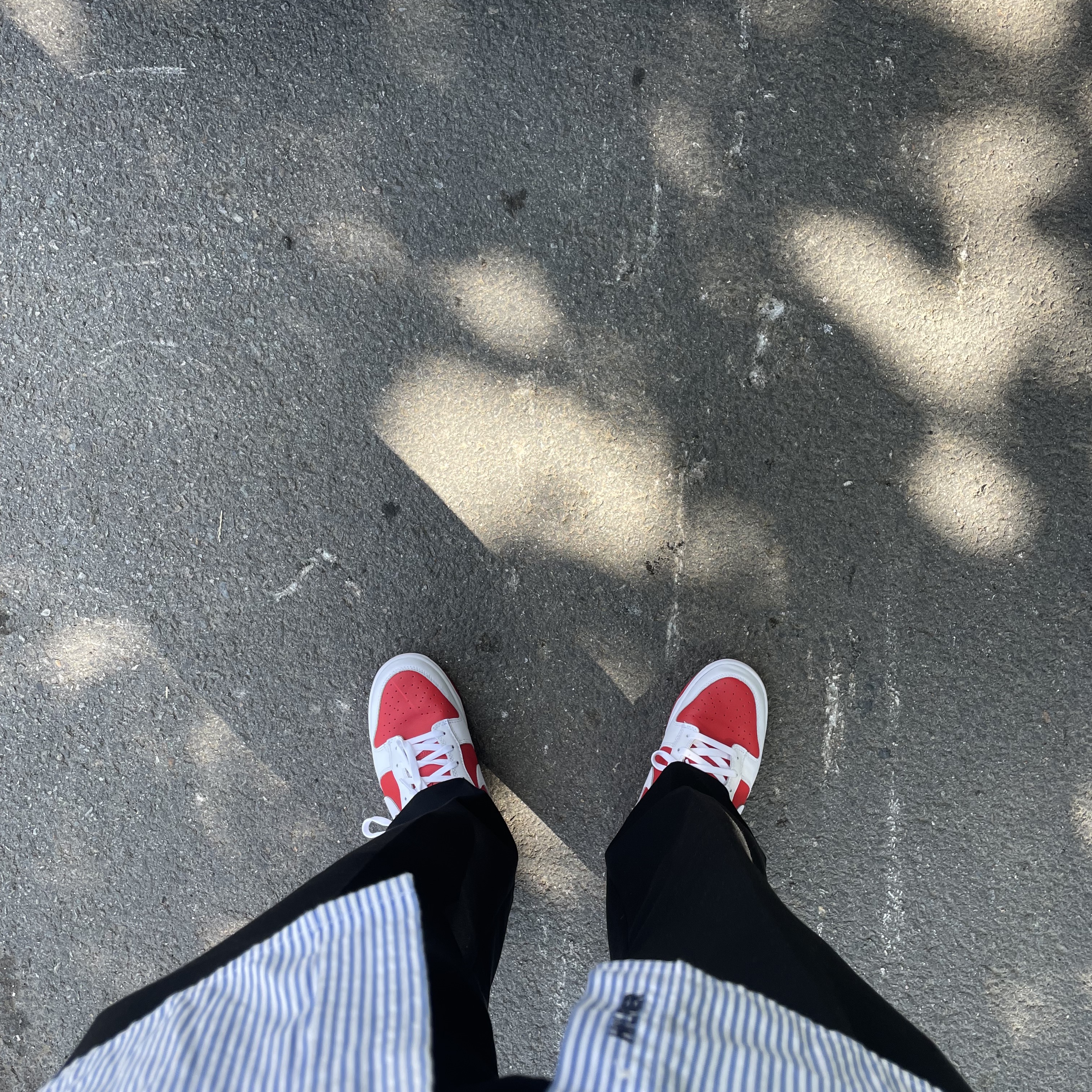 Nike Dunk Low Retro Championship Red 착용 스타일