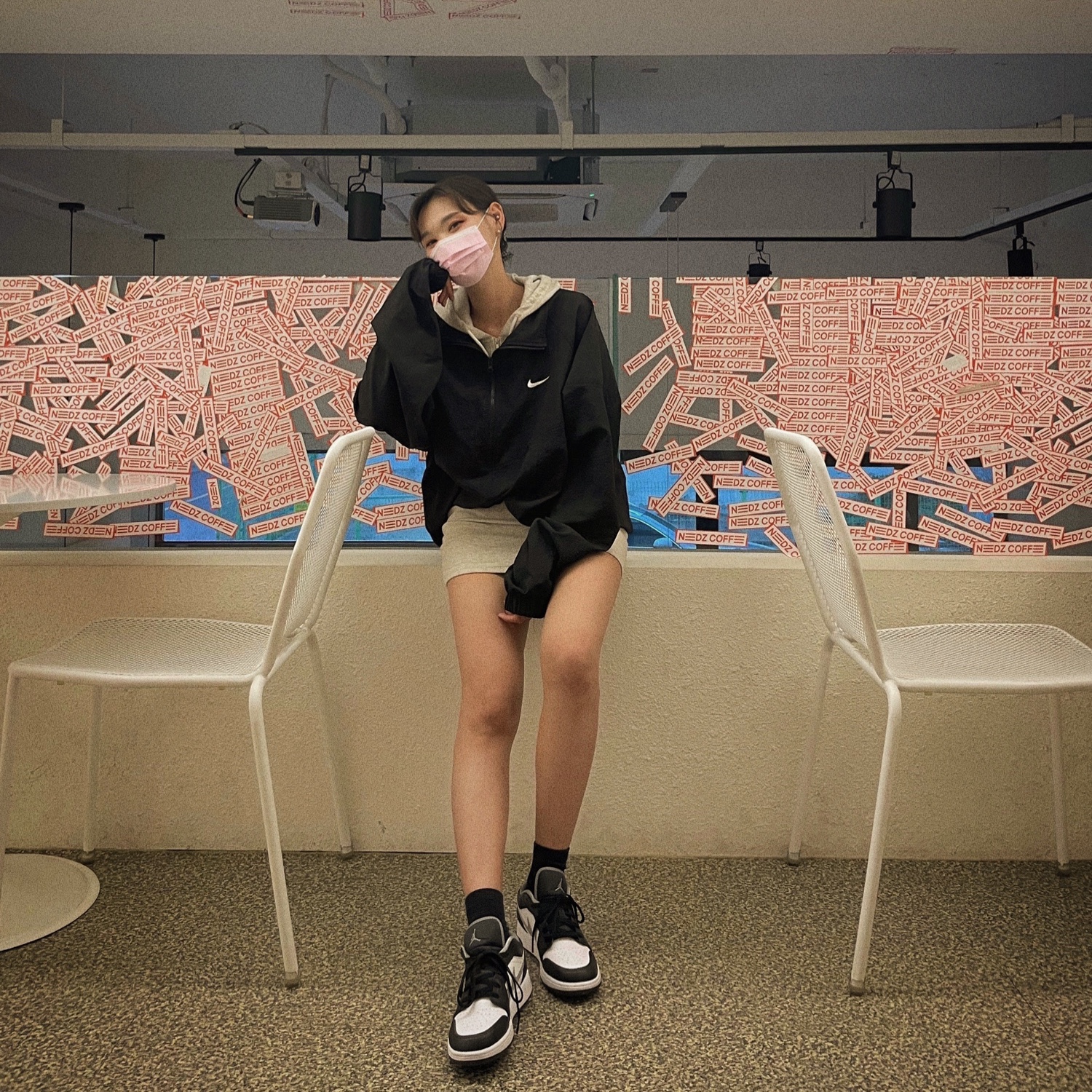 (GS) Jordan 1 Low Black Particle Grey, Nike x Stussy Windrunner Jacket Off Noir 착용 스타일