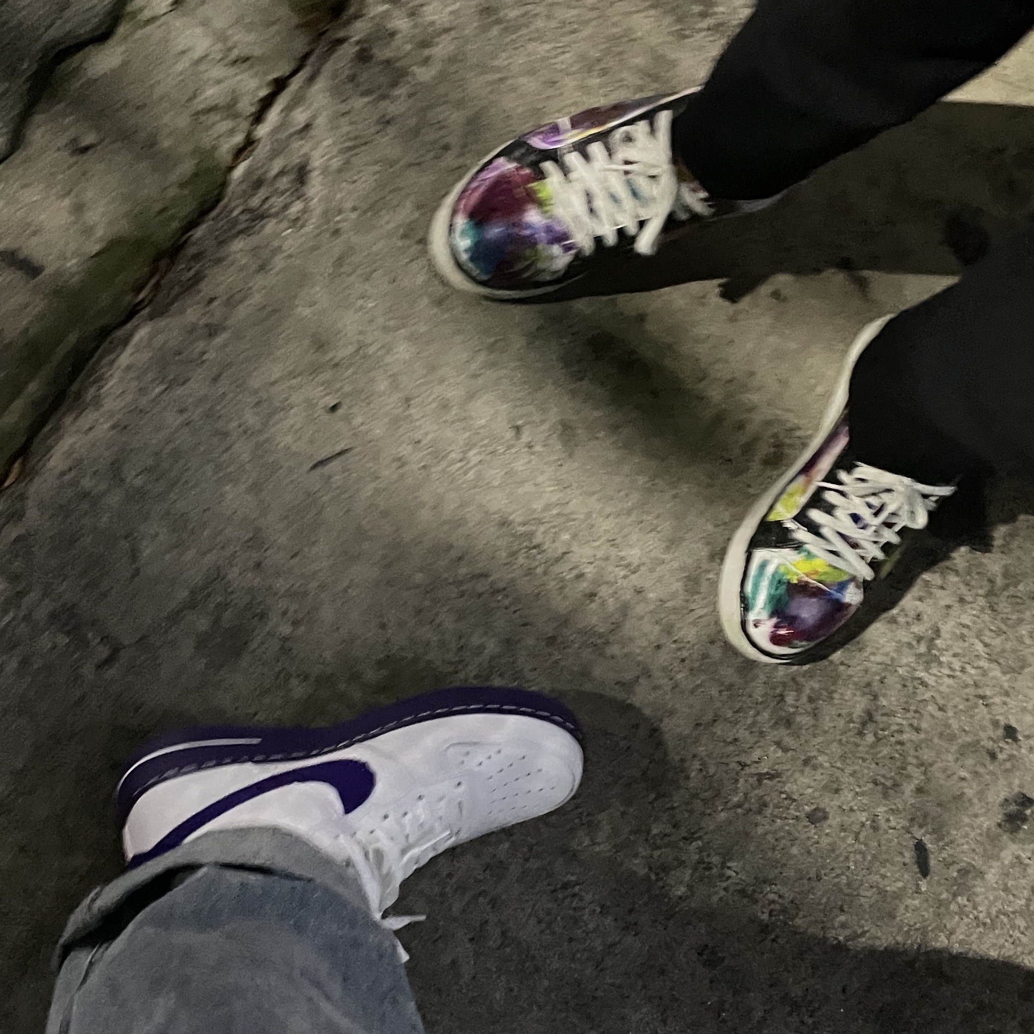 Nike Air Force 1 '07 LV8 EMB White and Court Purple 착용 스타일