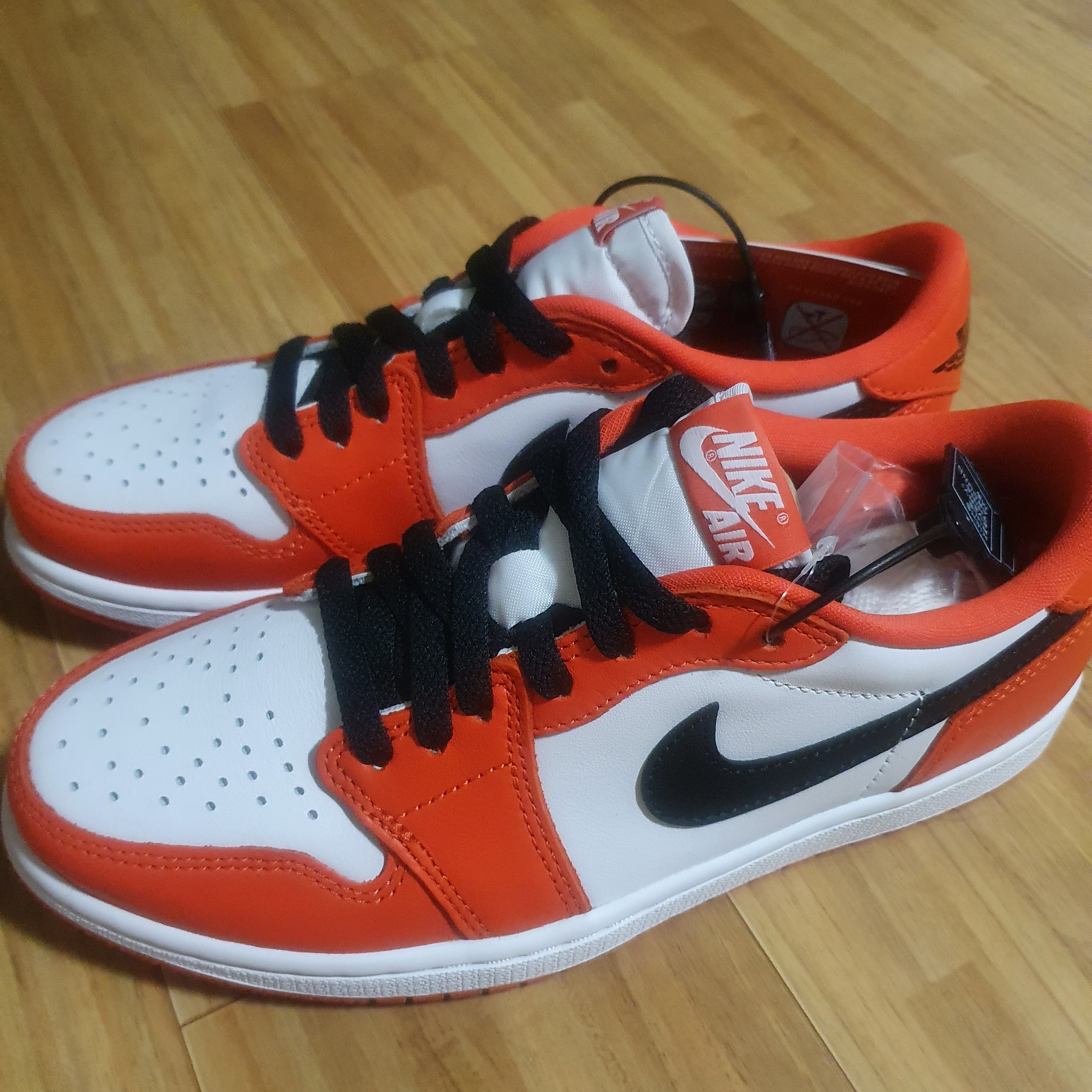 Jordan 1 Low OG Starfish 착용 스타일