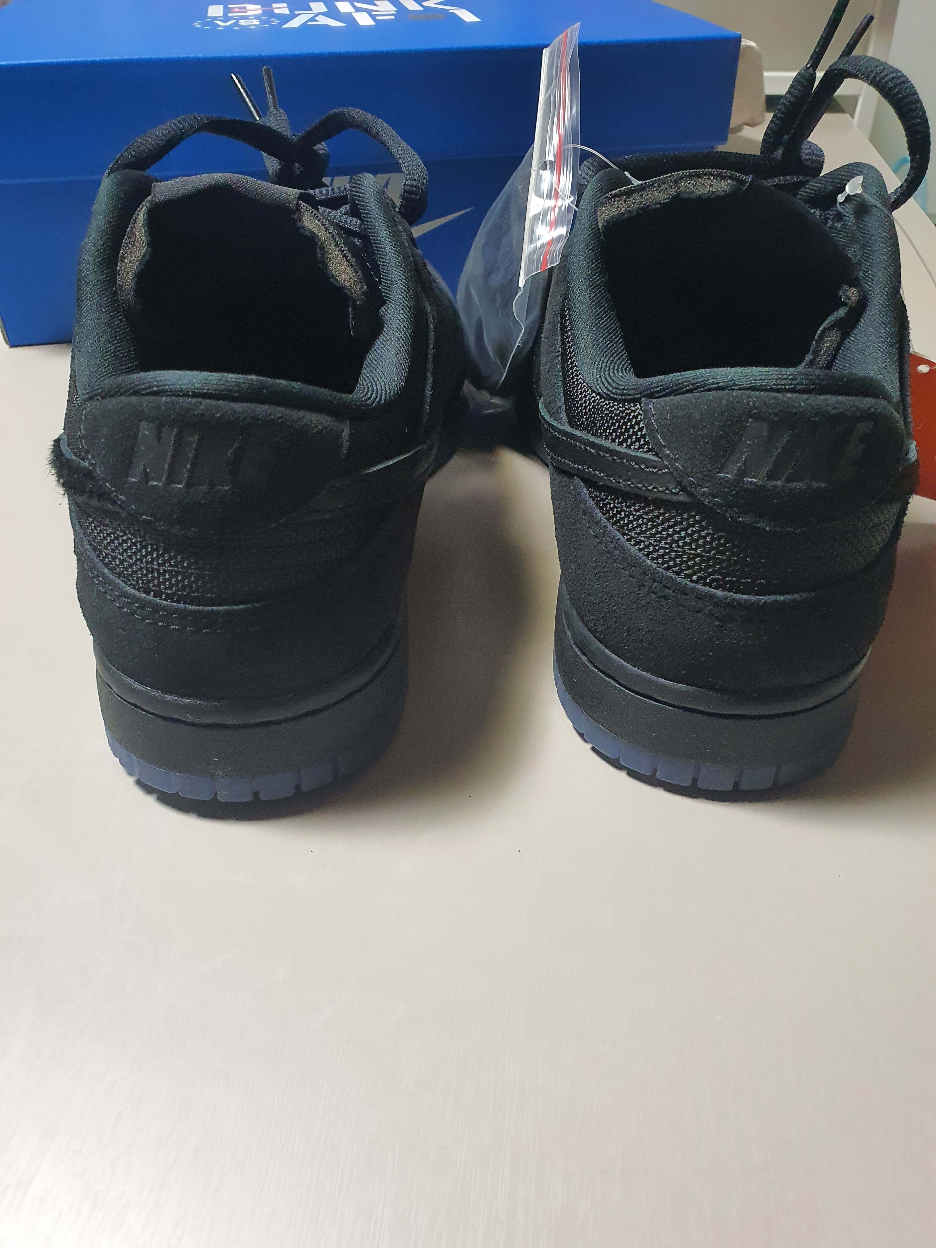 Nike x Undefeated Dunk Low SP 5 On It Black 착용 스타일 - 4