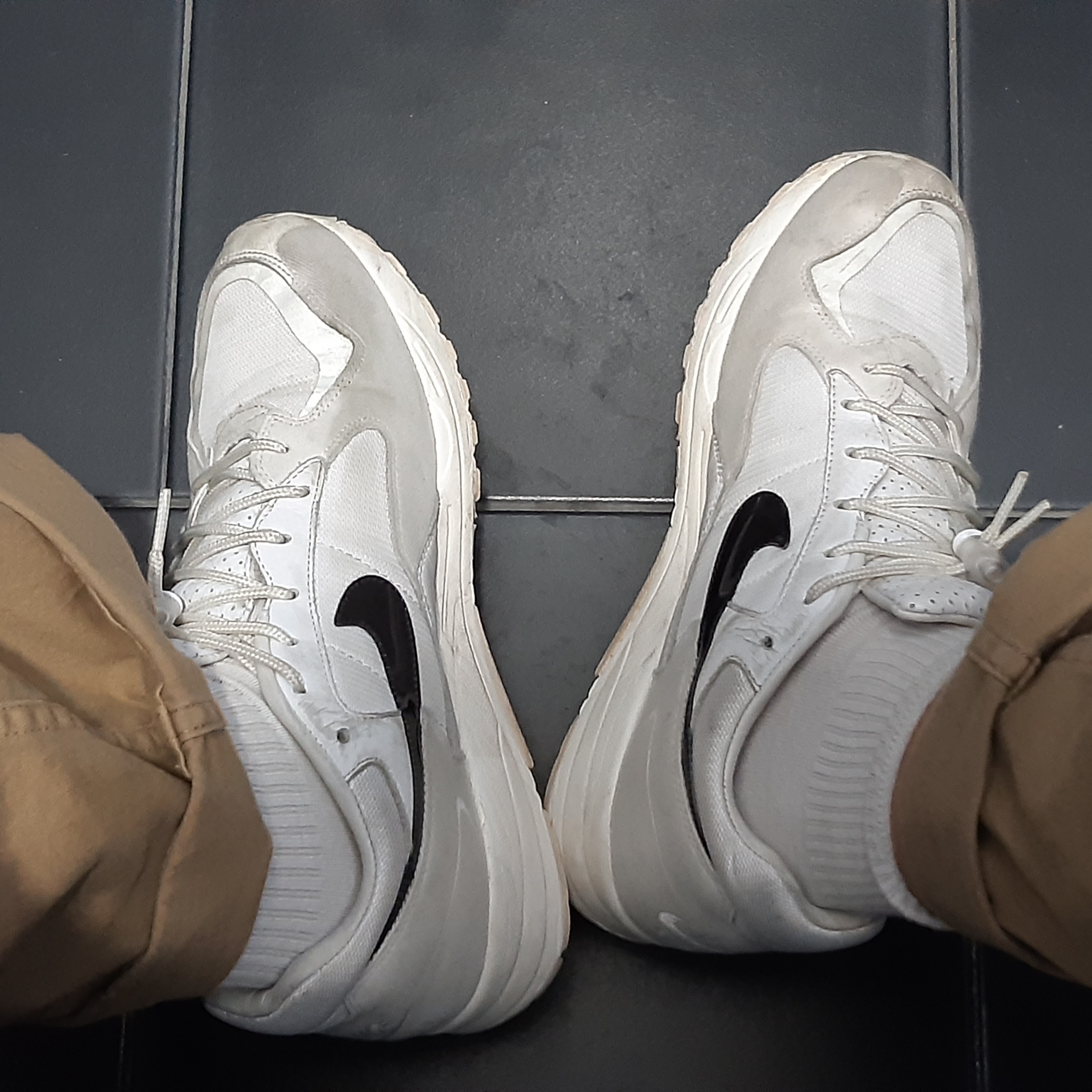 Nike x Fear of God Air Skylon 2 White 착용 스타일