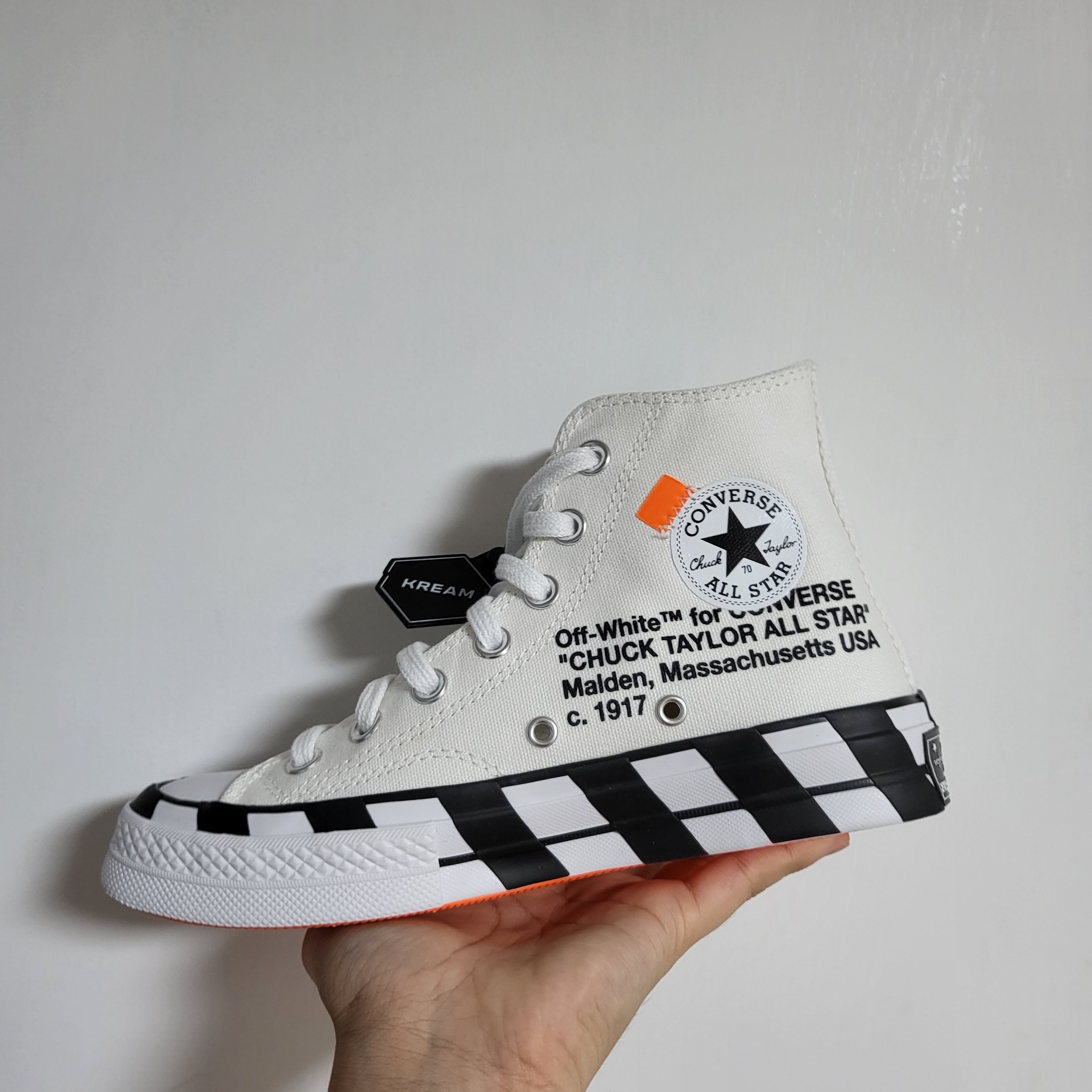 Converse x Off-White Chuck 70 High V2 2021, Converse x Off-White Chuck 70 High V2 2018 착용 스타일