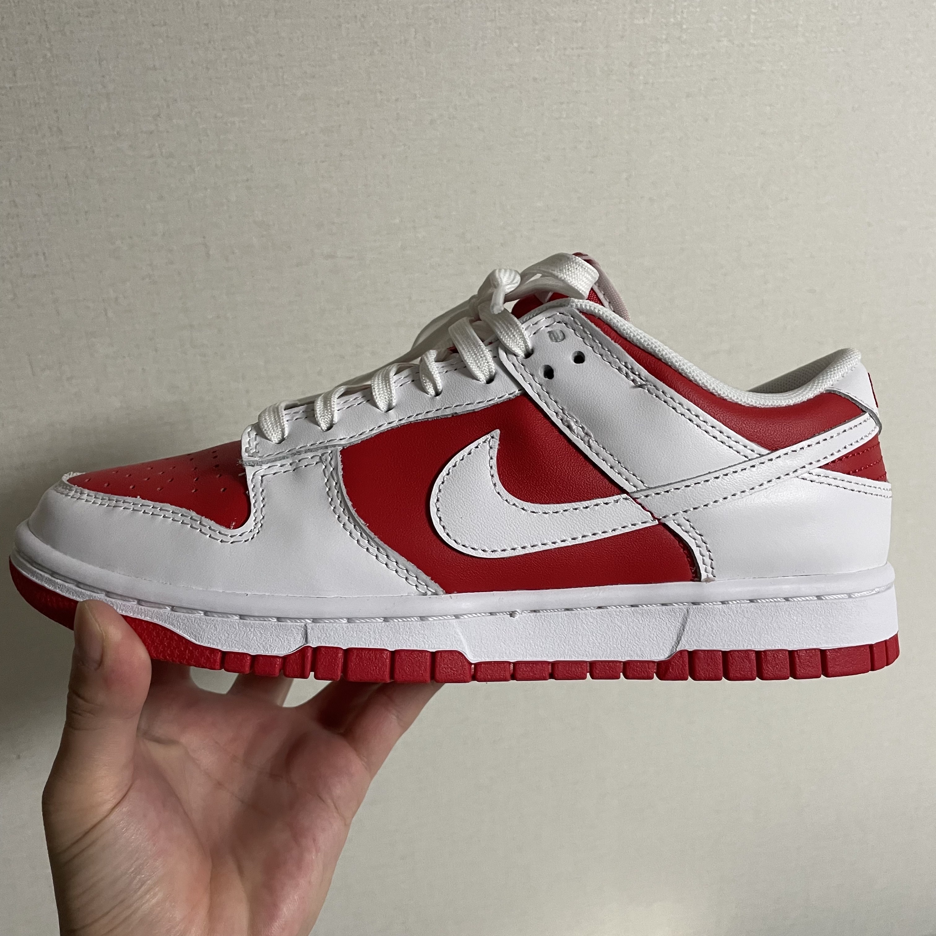Nike Dunk Low Retro Championship Red 착용 스타일 - 1