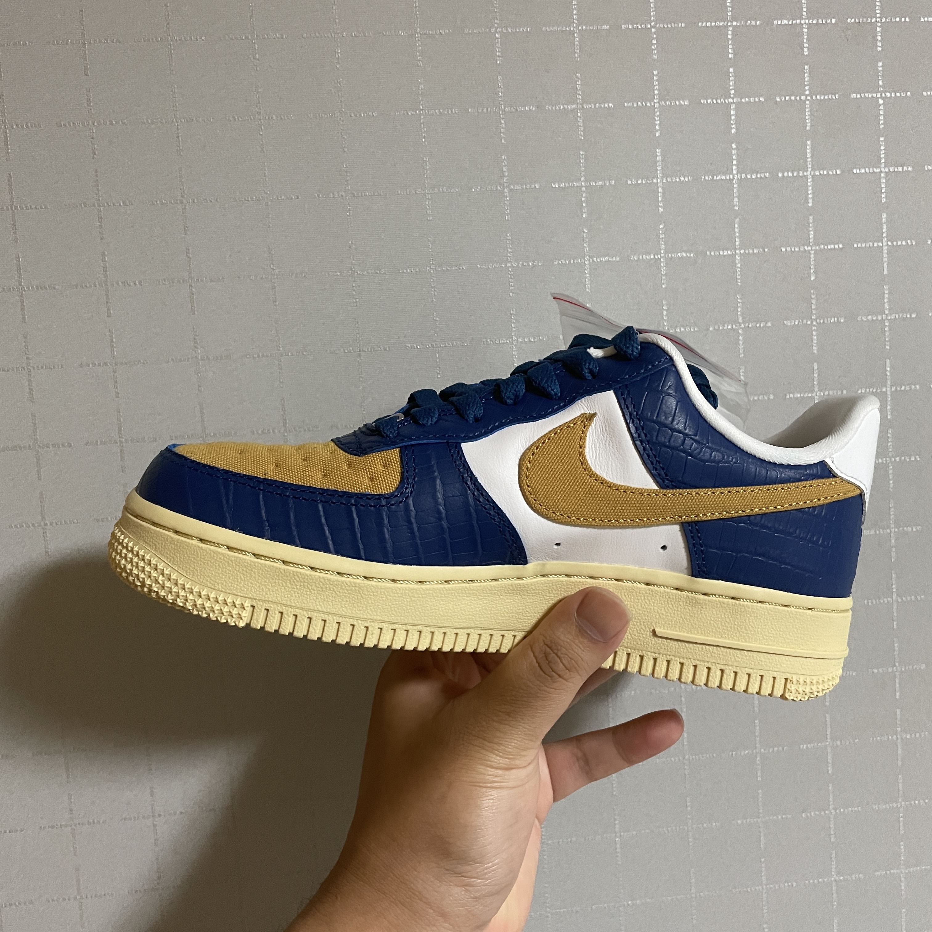 Nike x Undefeated Air Force 1 Low SP 5 On It Court Blue 착용 스타일 - 1