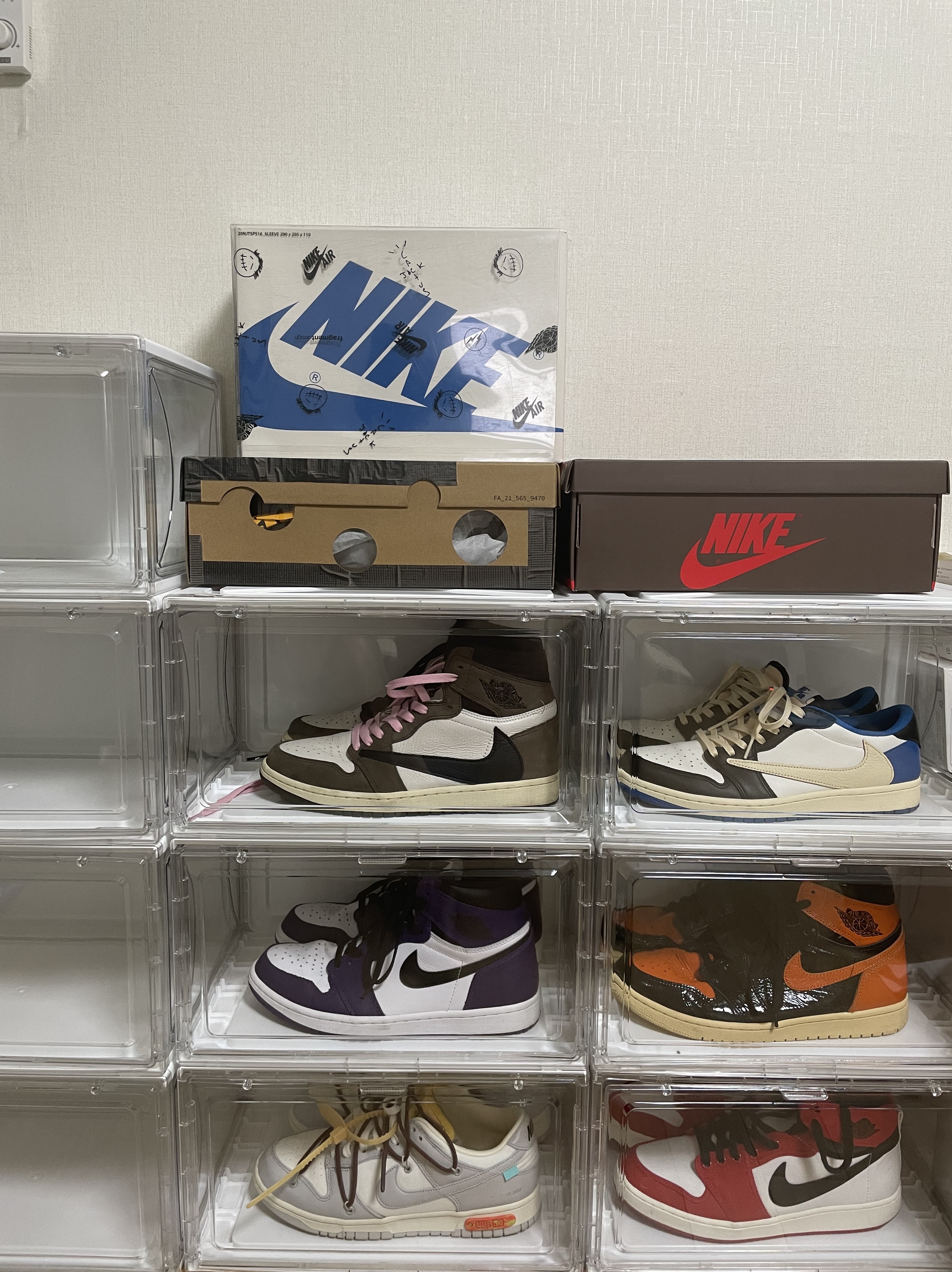 Jordan 1 x Travis Scott x Fragment Retro Low OG SP Military Blue, Jordan 1 x Travis Scott Retro High OG SP Mocha 착용 스타일