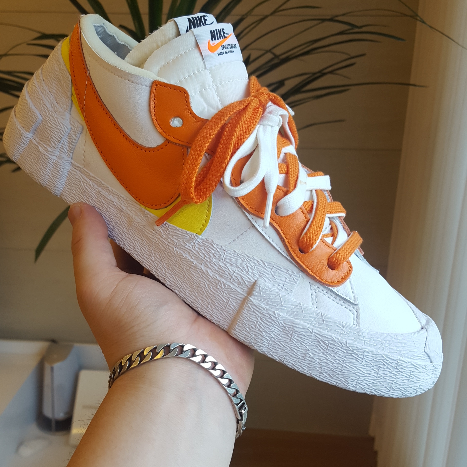 Nike x Sacai Blazer Low Magma Orange 착용 스타일