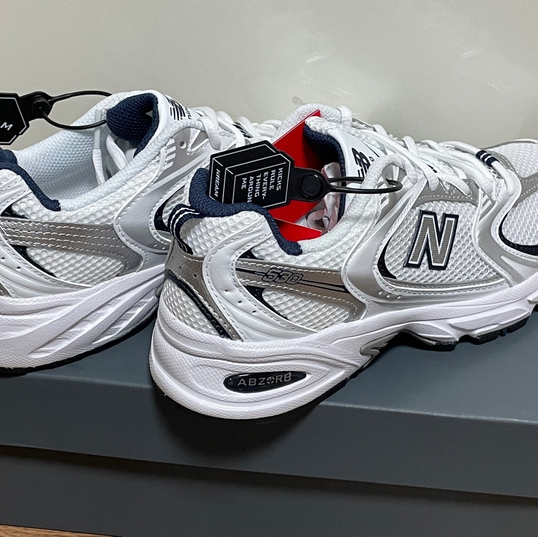 New Balance 530 White 착용 스타일 - 4