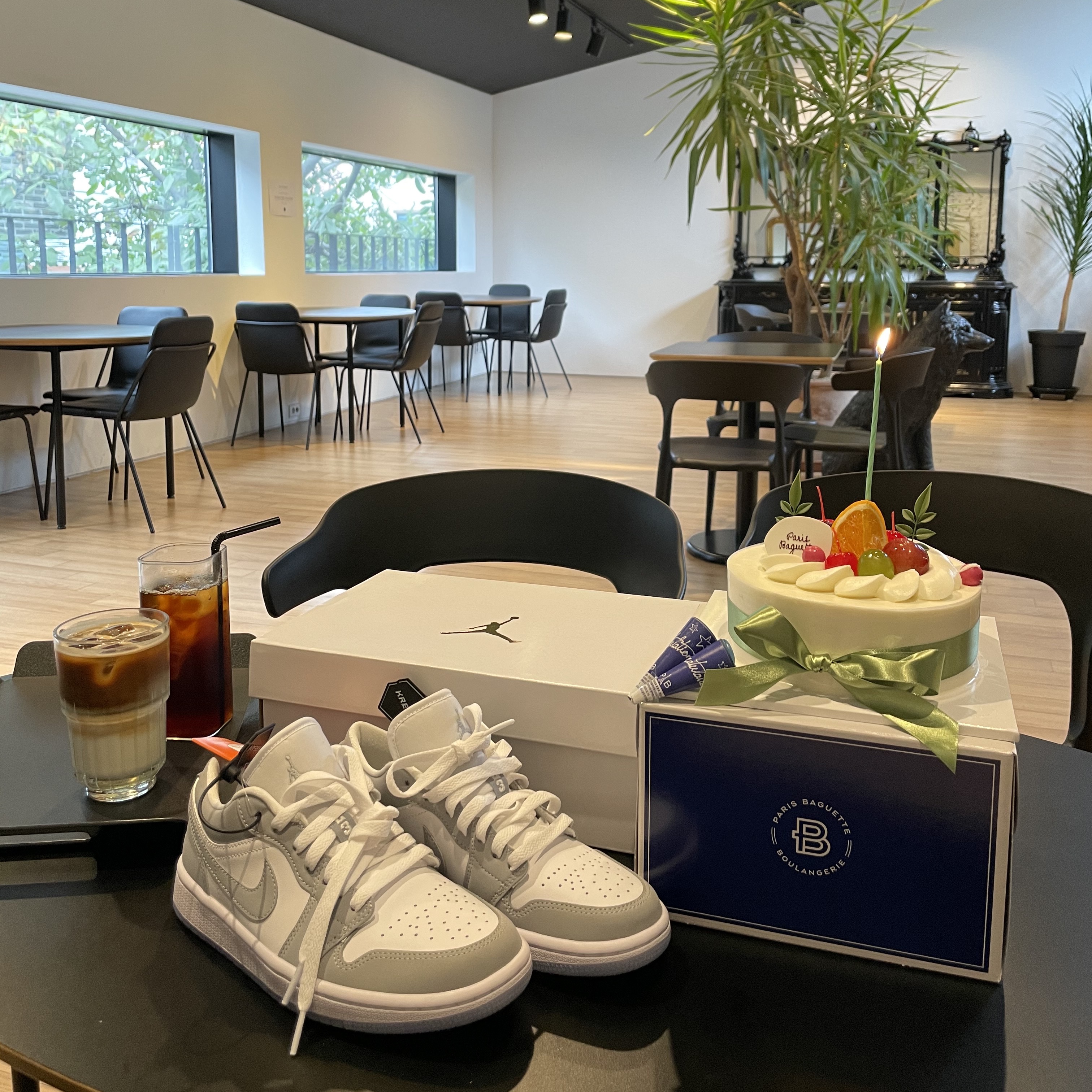 (W) Jordan 1 Low White Wolf Grey 착용 스타일