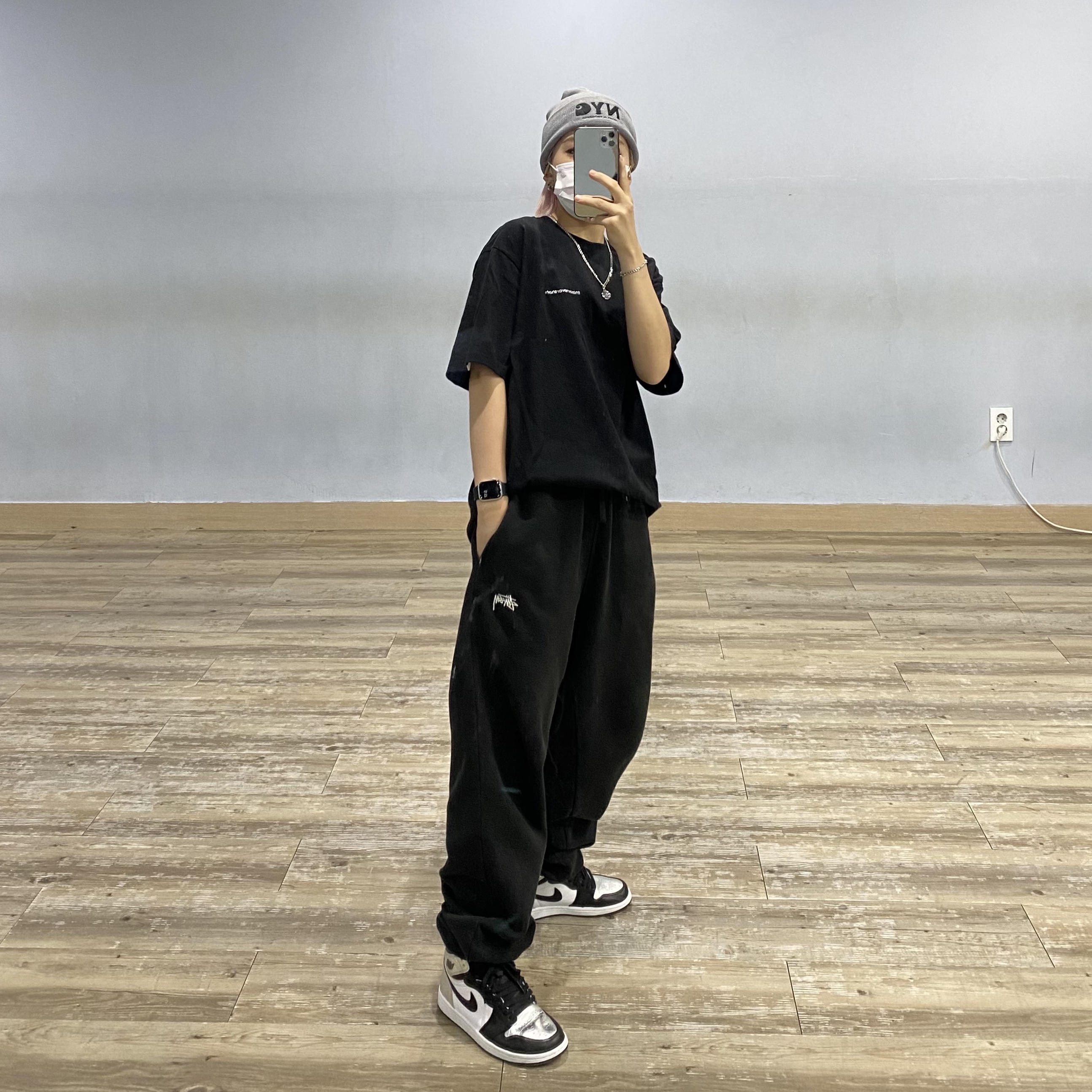 (W) Jordan 1 Retro High OG Silver Toe 착용 스타일