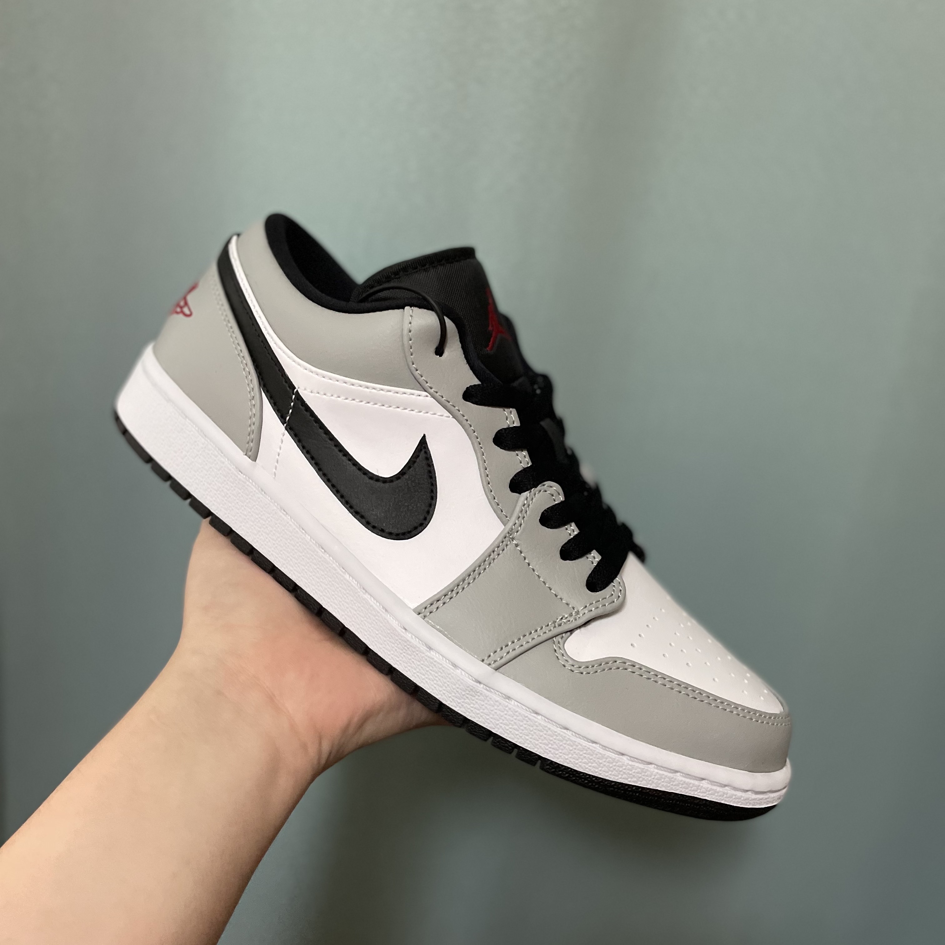 Jordan 1 Low Light Smoke Grey 착용 스타일 - 1