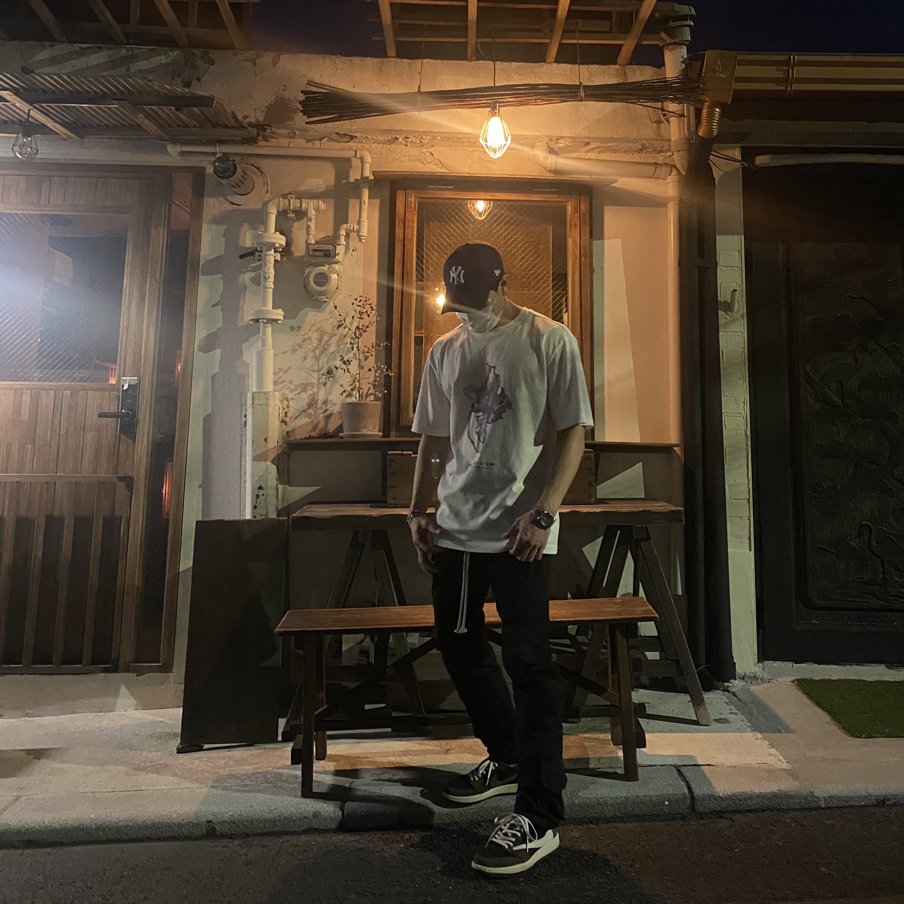 Jordan 1 x Travis Scott Retro Low OG SP Mocha 착용 스타일
