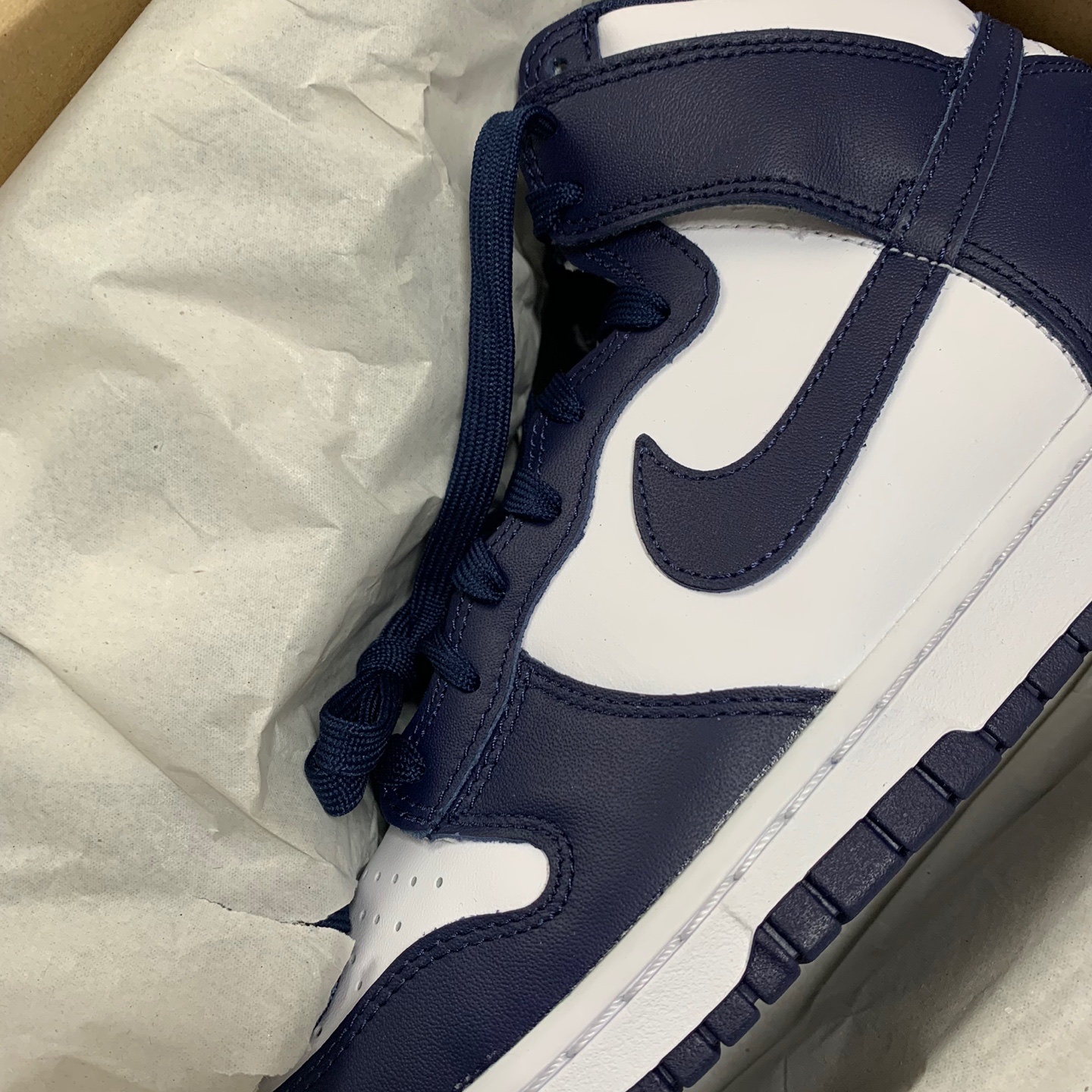Nike Dunk High Retro Championship Navy 착용 스타일 - 1