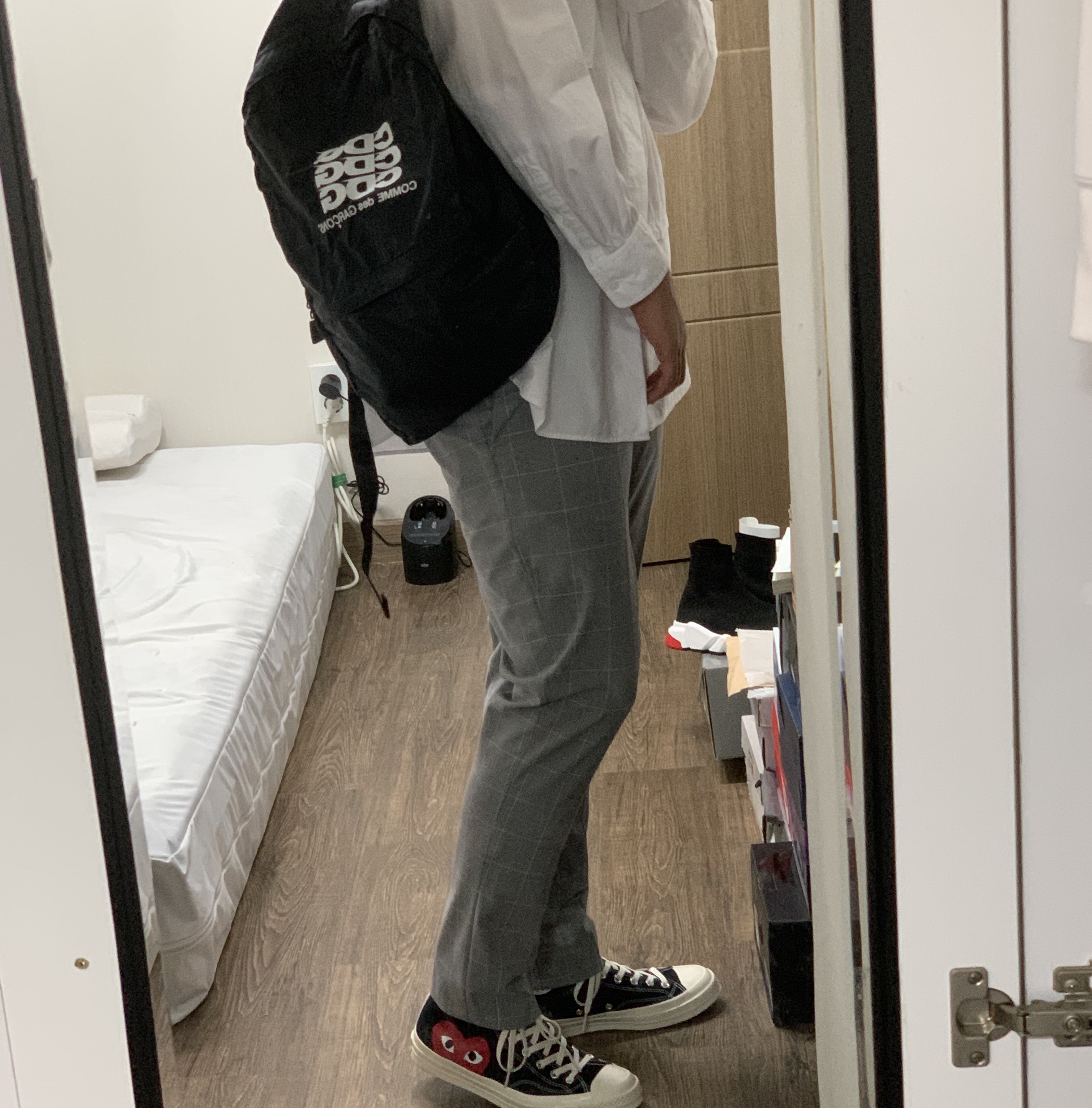 Converse x Play Comme des Garcons Chuck 70 Hi Black 착용 스타일 - 2