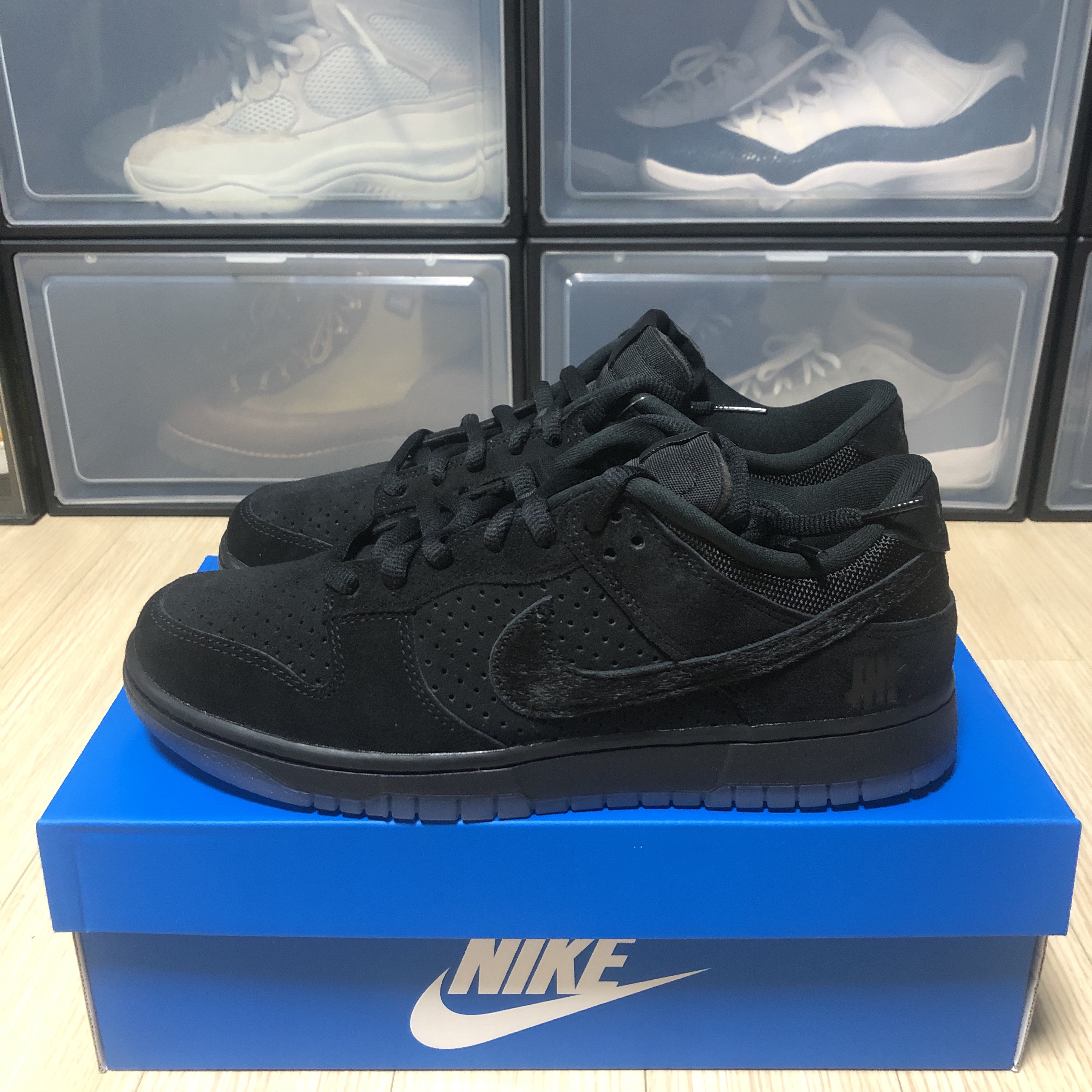 Nike x Undefeated Dunk Low SP 5 On It Black 착용 스타일 - 1
