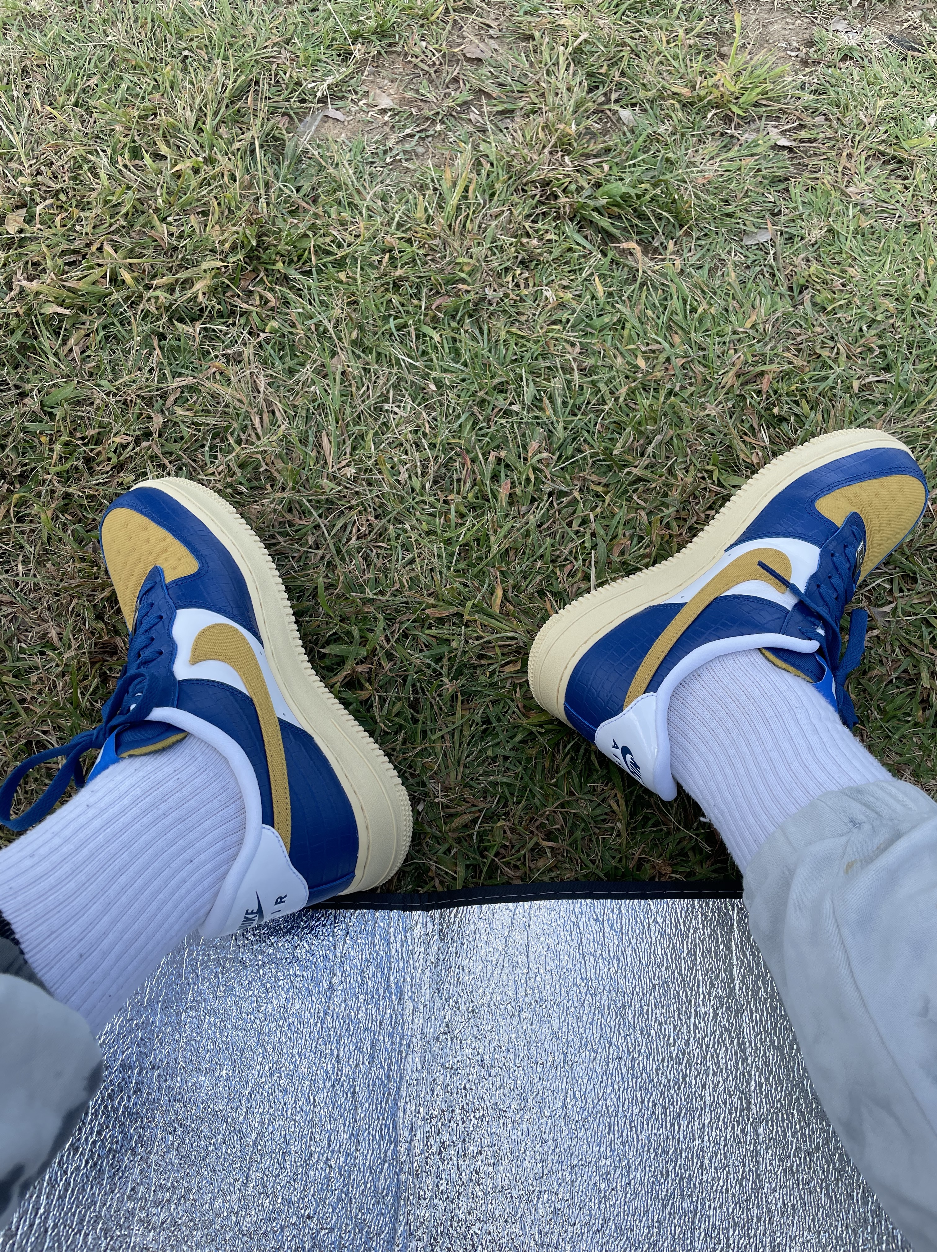 Nike x Undefeated Air Force 1 Low SP 5 On It Court Blue 착용 스타일 - 1