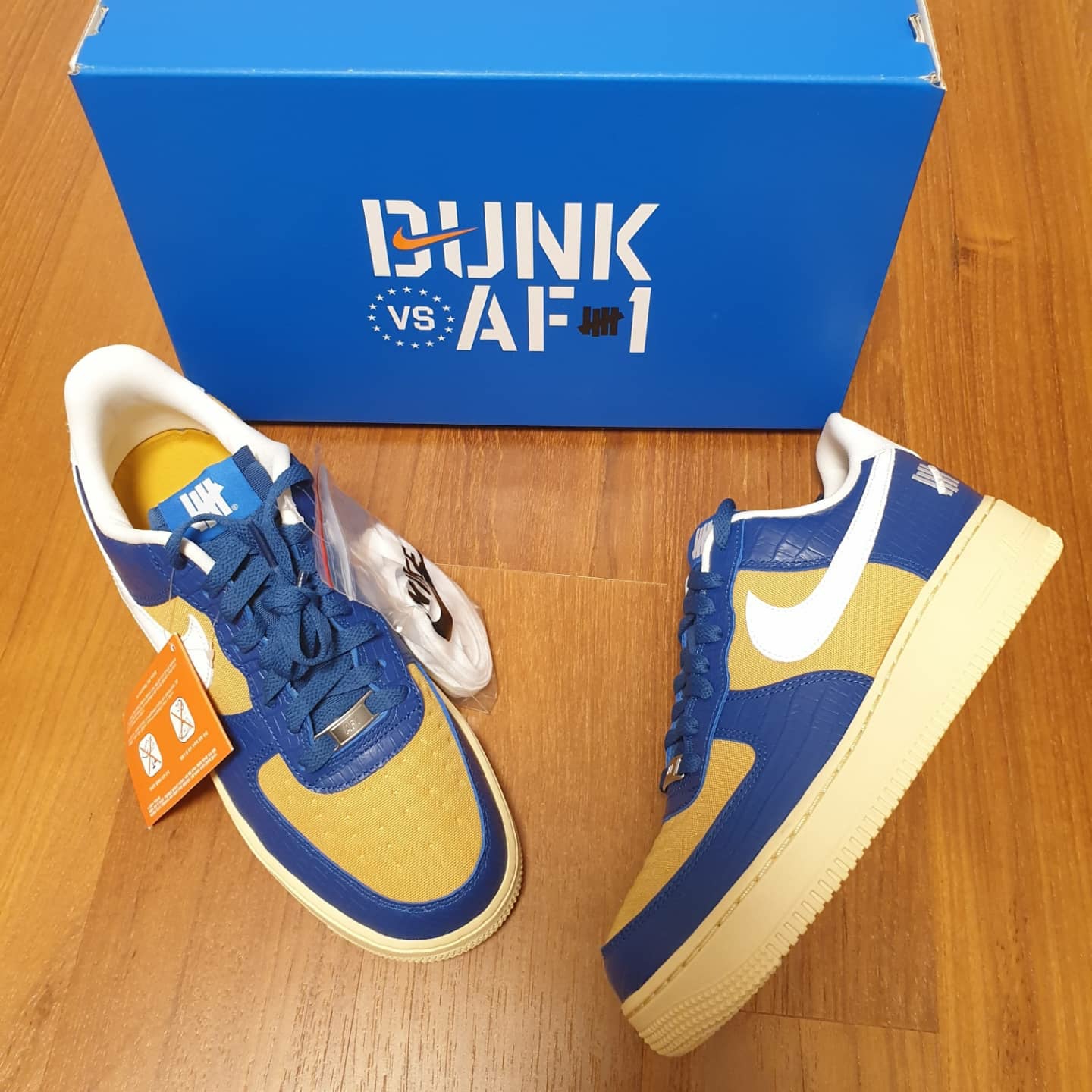Nike x Undefeated Air Force 1 Low SP 5 On It Court Blue 착용 스타일 - 2
