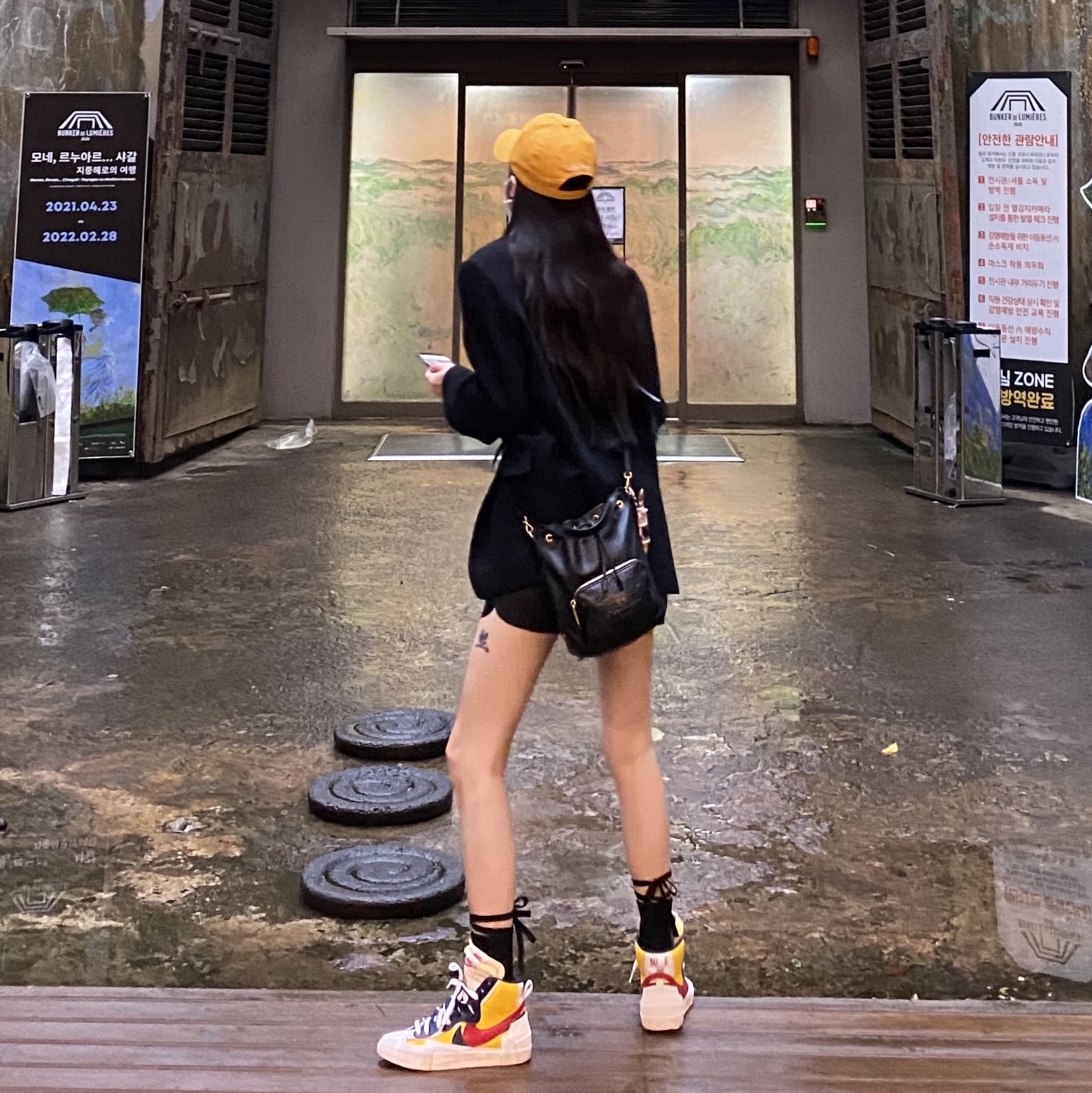 Nike x Sacai Blazer Mid Snow Beach 착용 스타일 - 1