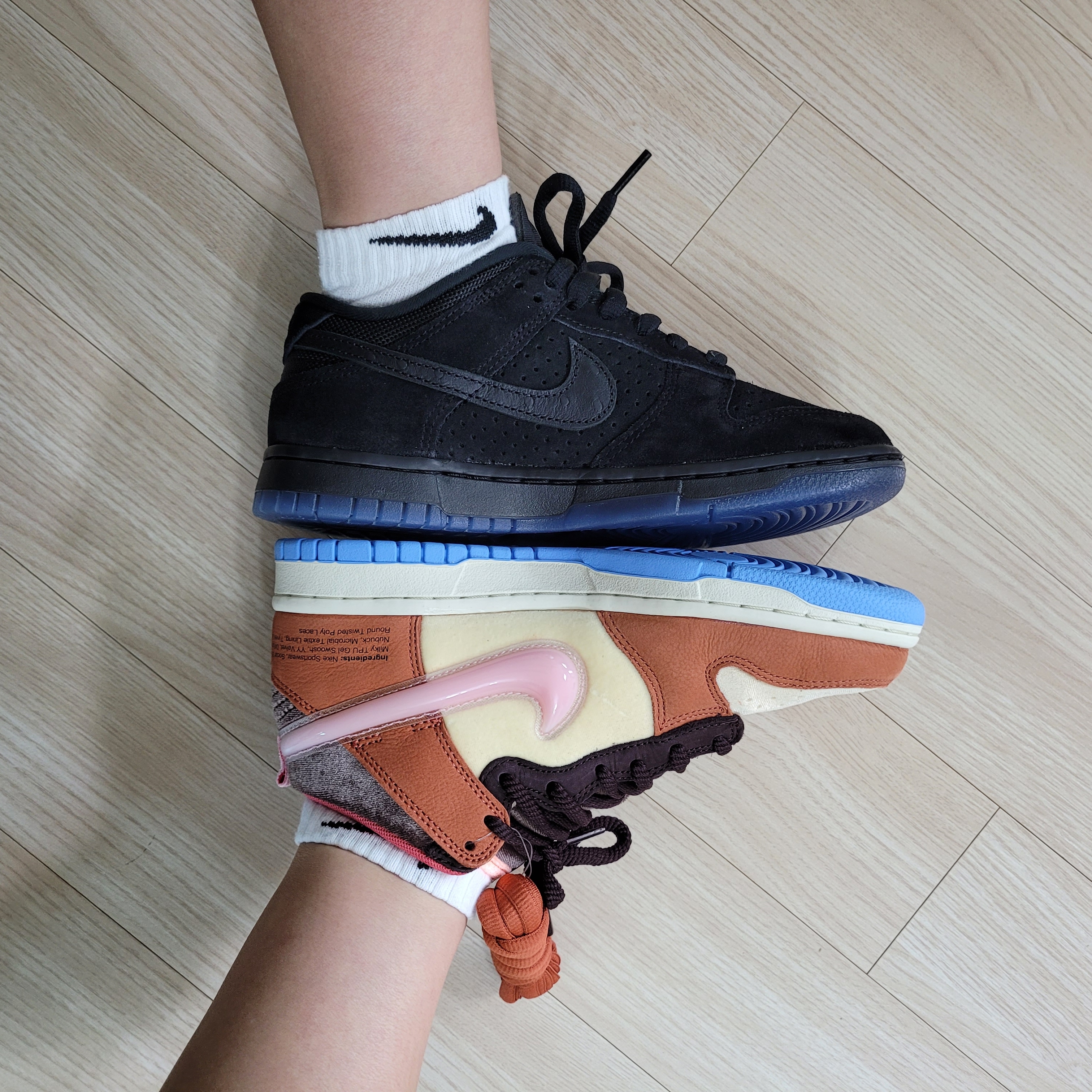 Nike x Social Status Dunk Mid Free Lunch Chocolate Milk, Nike x Undefeated Dunk Low SP 5 On It Black 착용 스타일 - 2