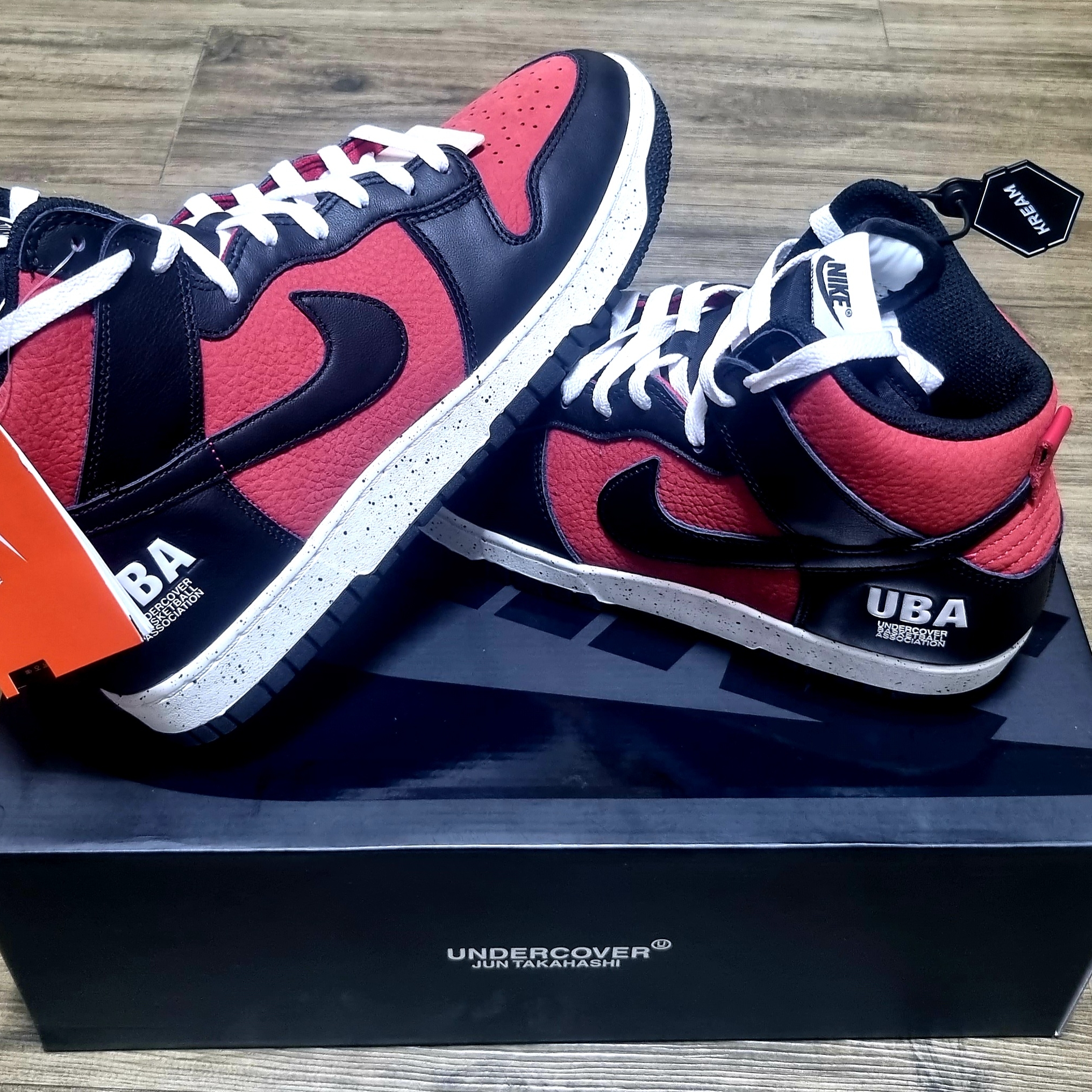 Nike x Undercover Dunk High 1985 Gym Red 착용 스타일