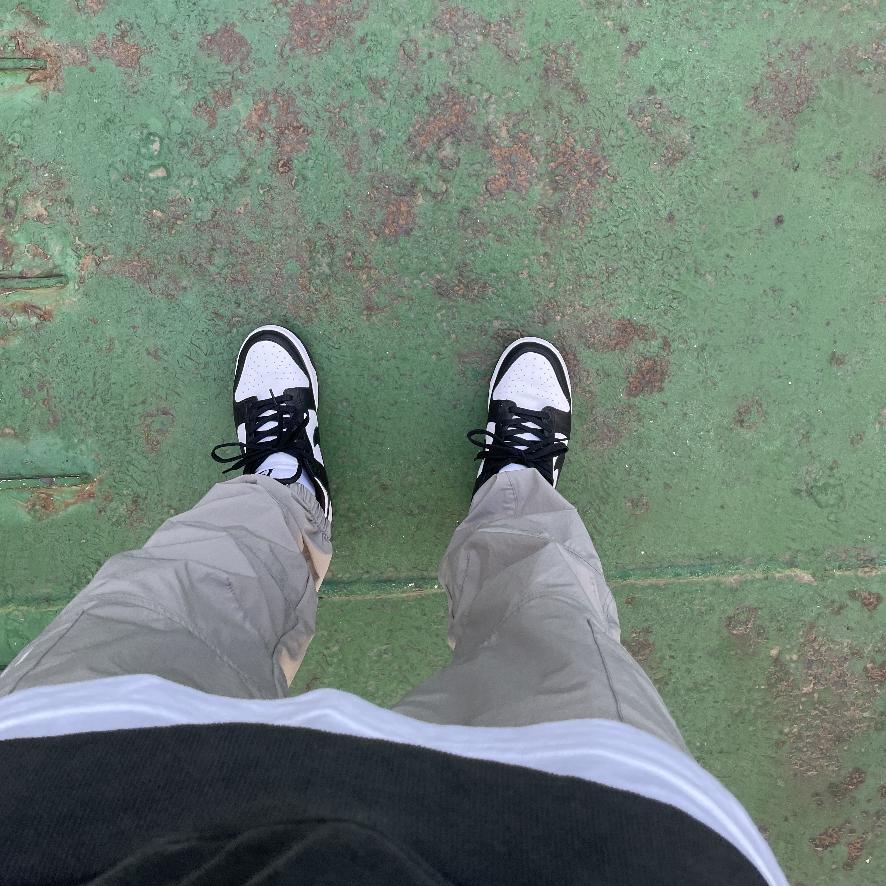 Nike Dunk Low Retro Black 착용 스타일