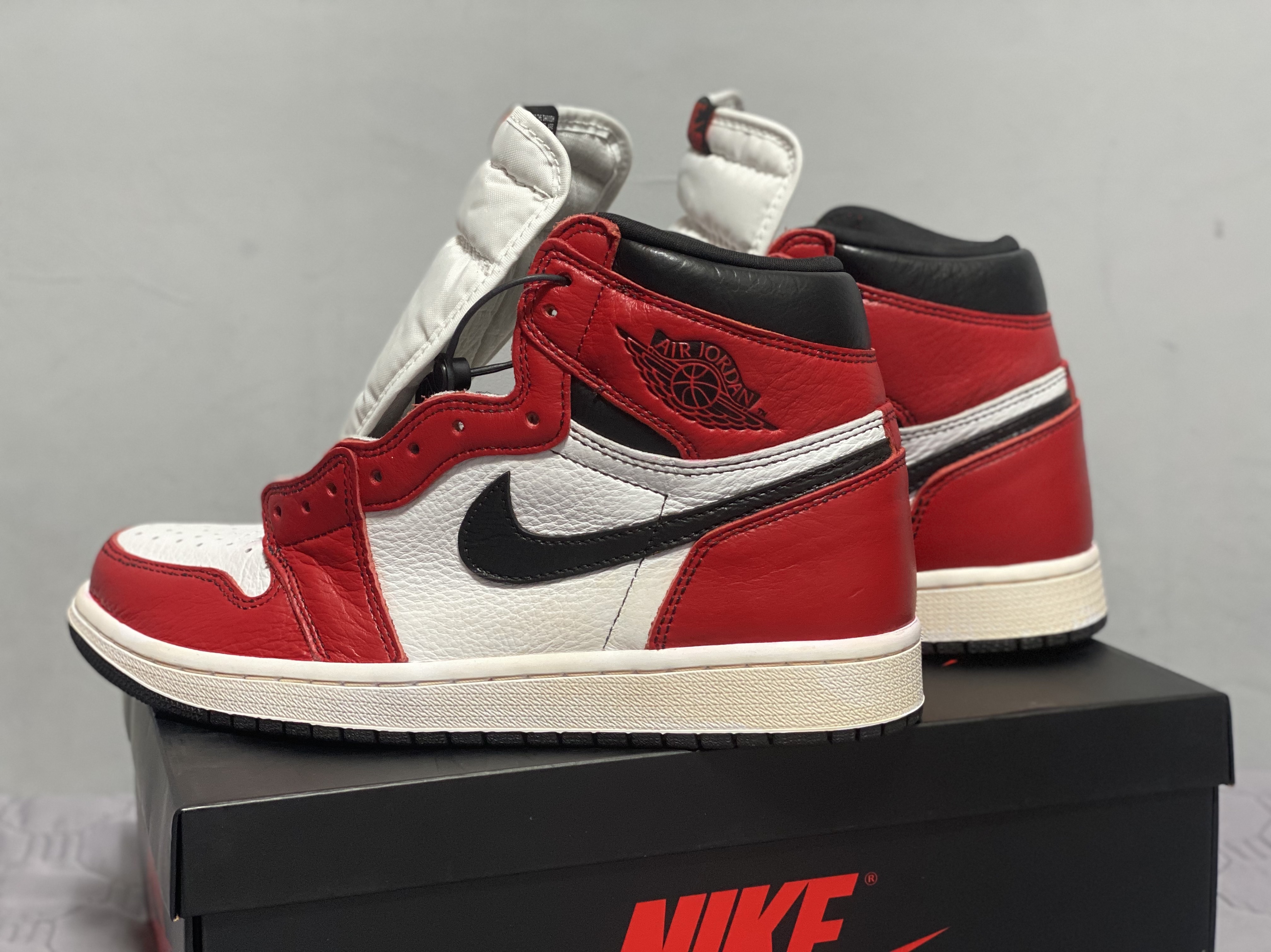Jordan 1 Retro High OG Light Fusion Red 착용 스타일 - 1