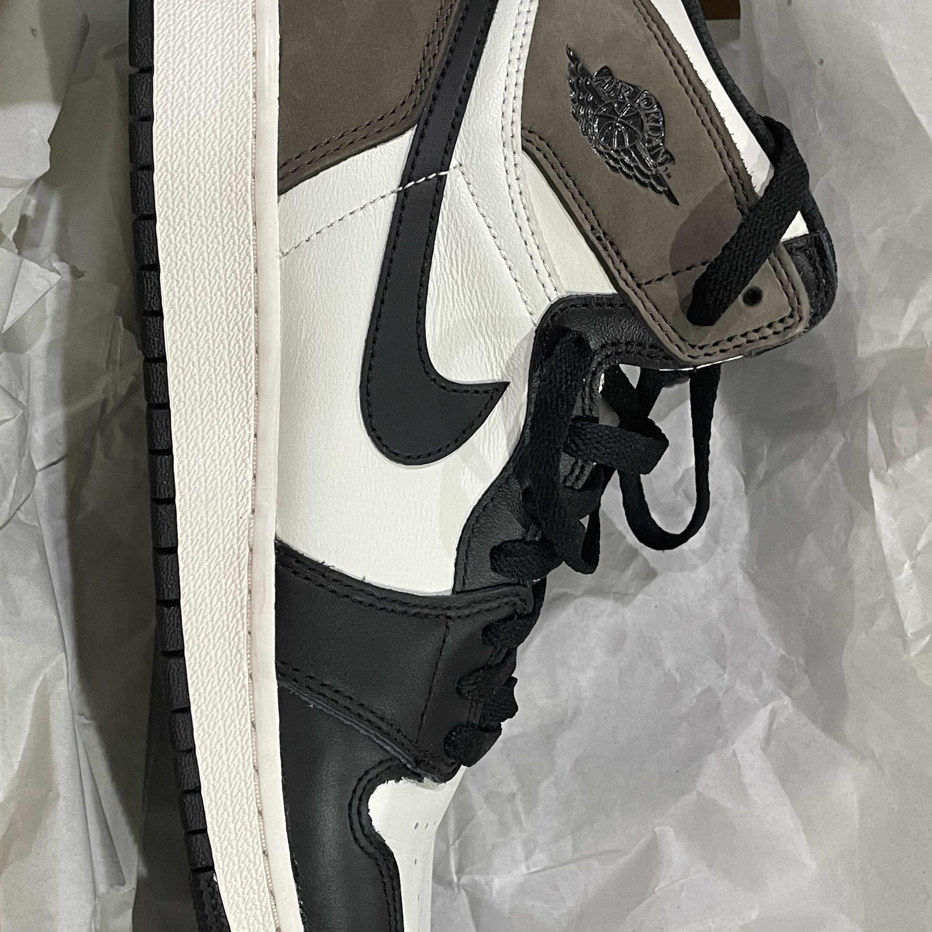(GS) Jordan 1 Retro High OG Hyper Royal, (GS) Jordan 1 Retro High OG Black Mocha 착용 스타일 - 2