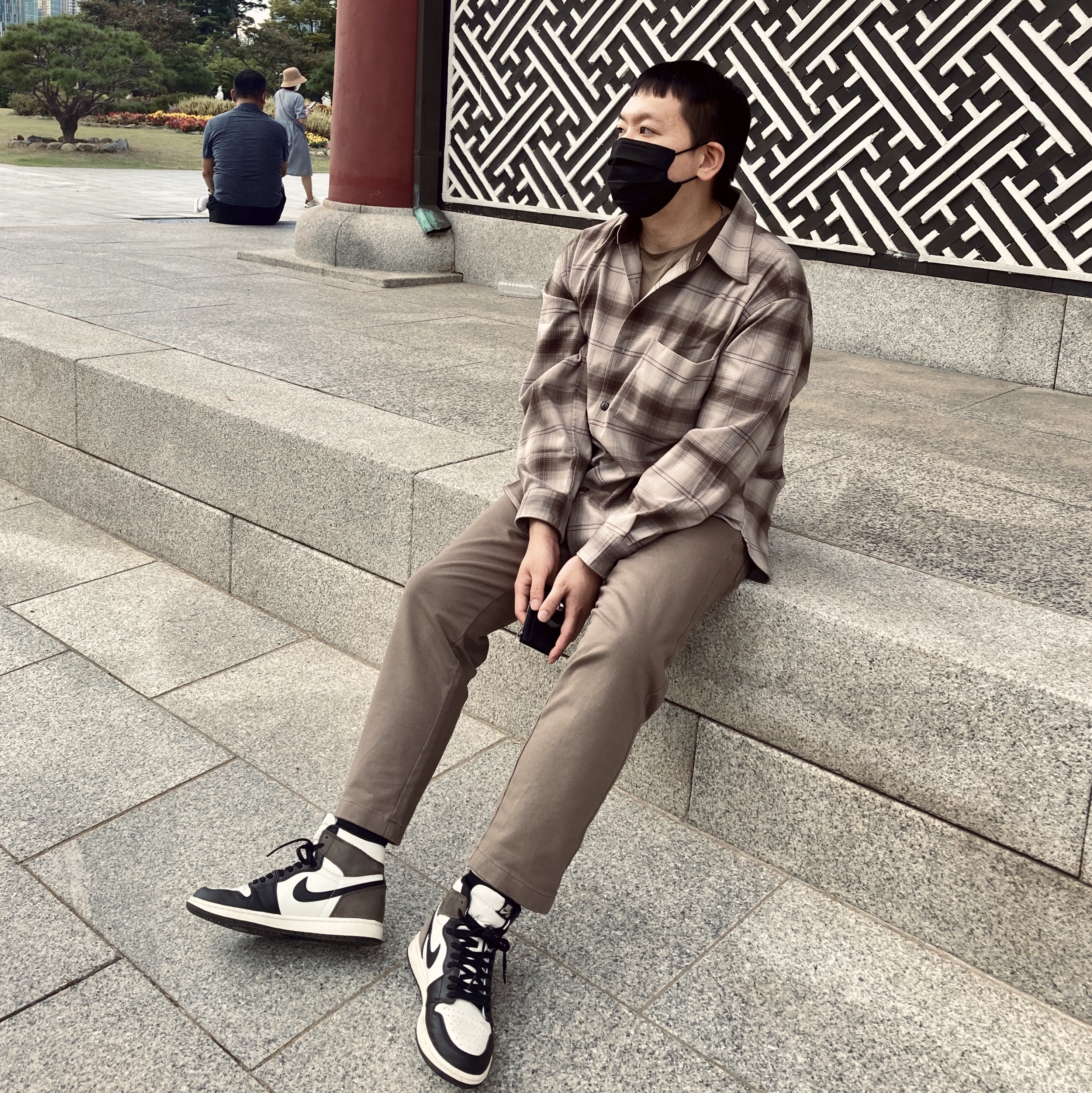 Jordan 1 Retro High OG Black Mocha, (GS) Jordan 1 Retro High OG Black Mocha 착용 스타일
